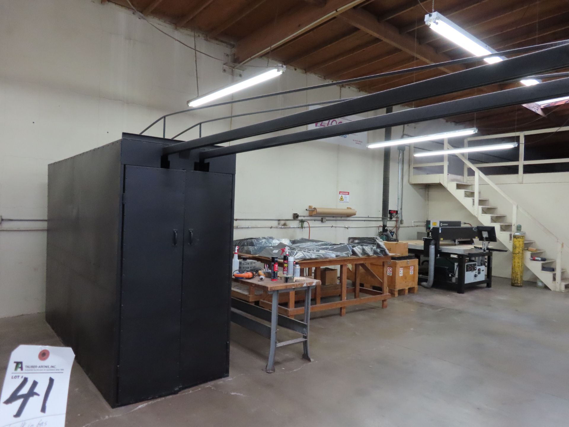 Walk-In Gas Oven, Approx. 36'' x 79'' x 10'L