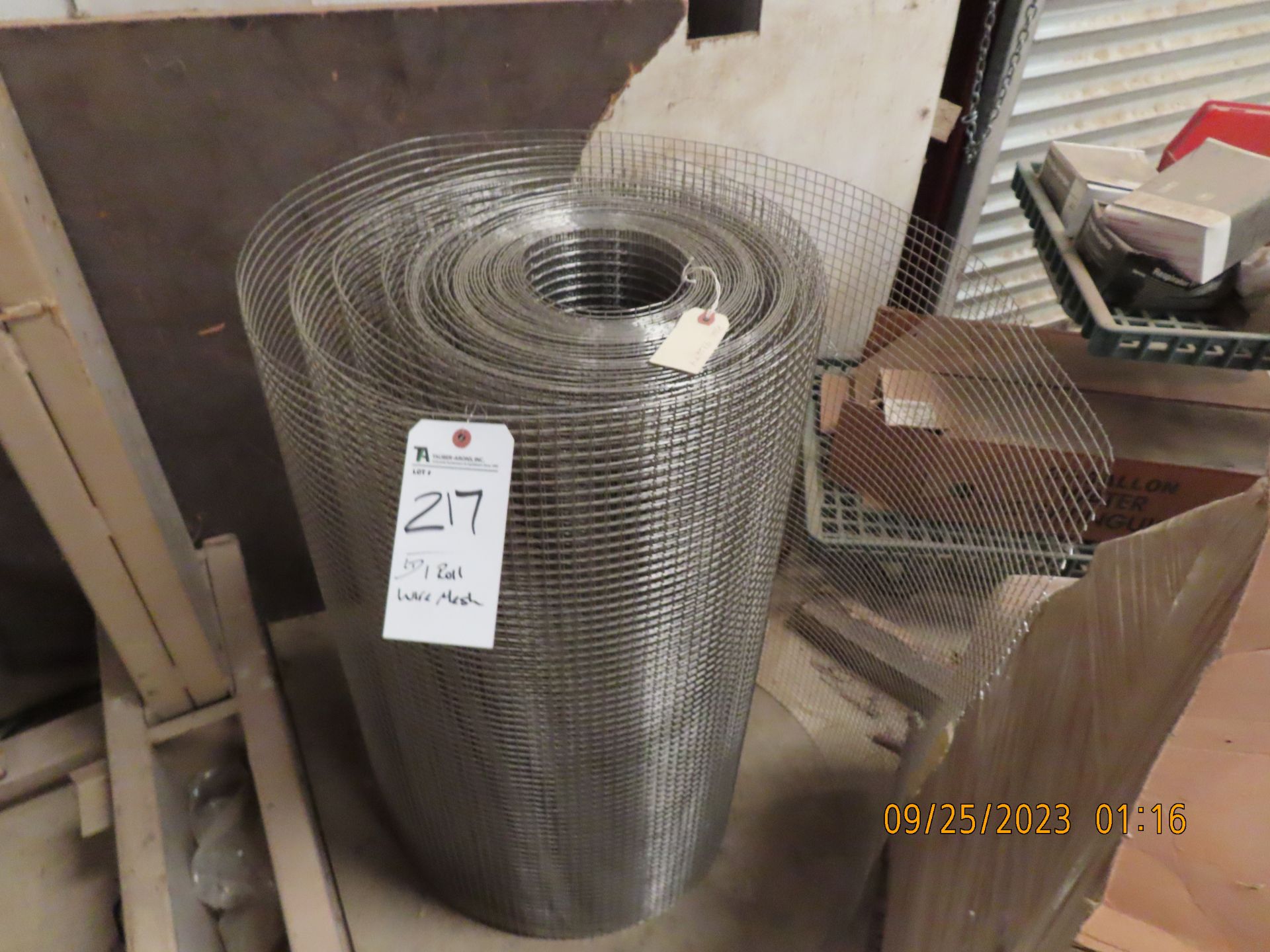 (Lot) Roll Wire Mesh