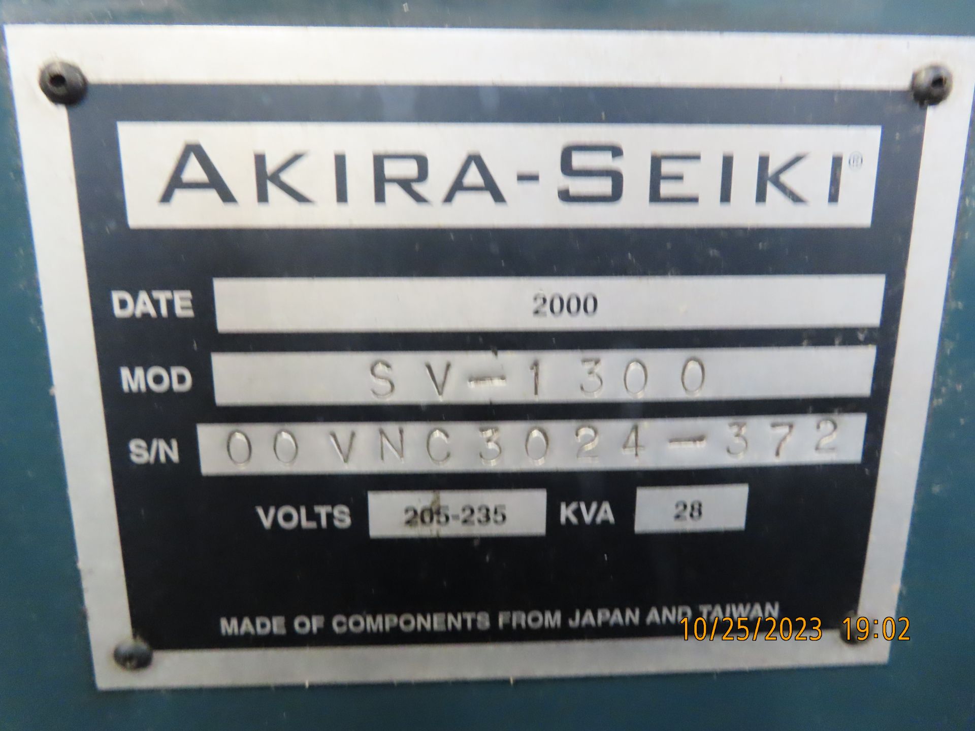 (2000) Akira-Seiki mod. SV1300, Vertical CNC Machine Center w/ 30-Post ATC, Chip Conveyor; S/N - Image 5 of 5