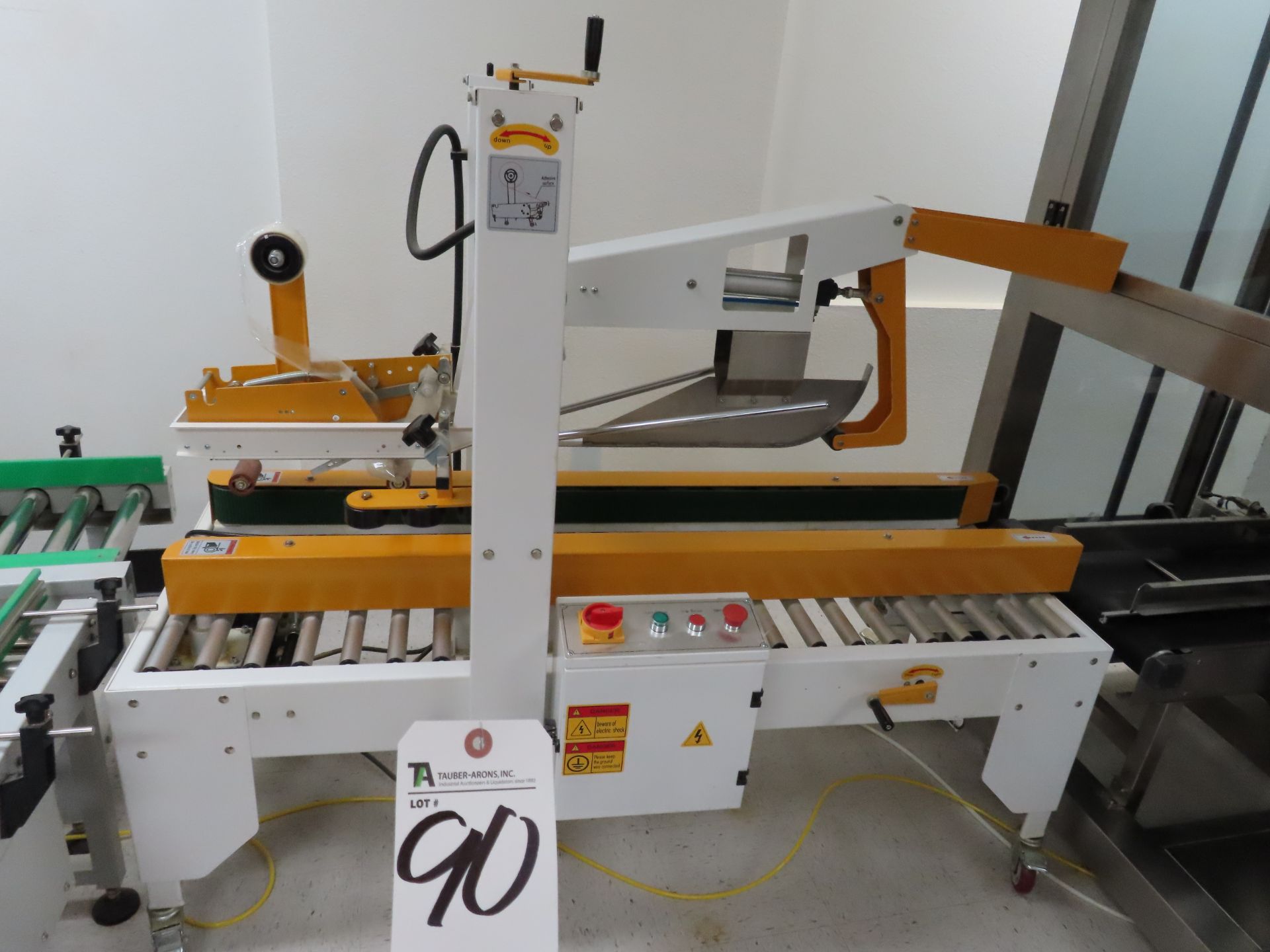Case Taper / Sealer fully automatic, folds