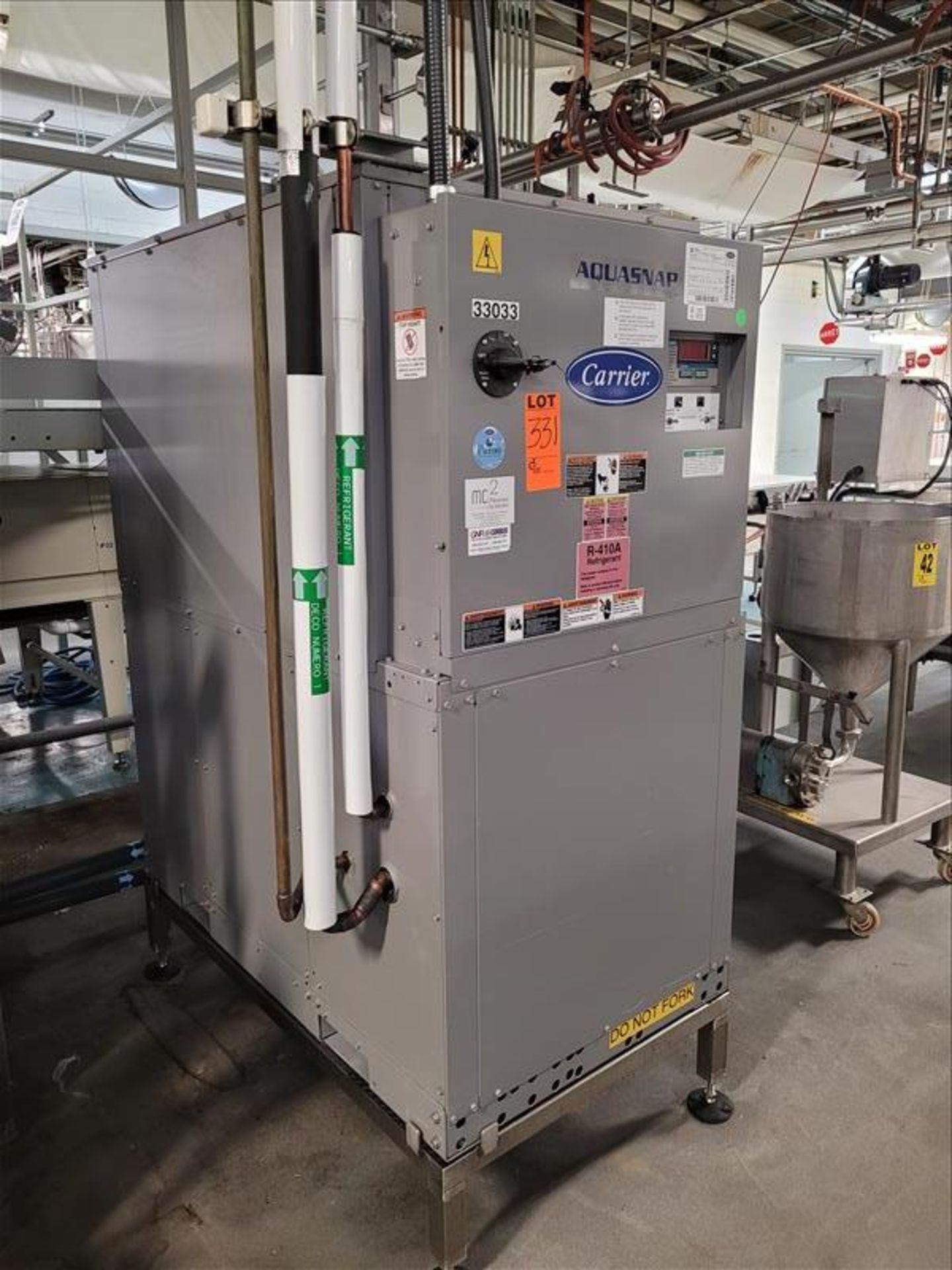 CARRIER Aquasnap Chiller Unit, mod. 30MPA02011AA2105, 575 Volts, 3 Phase (LOCATED IN SAINT-LAMBERT,
