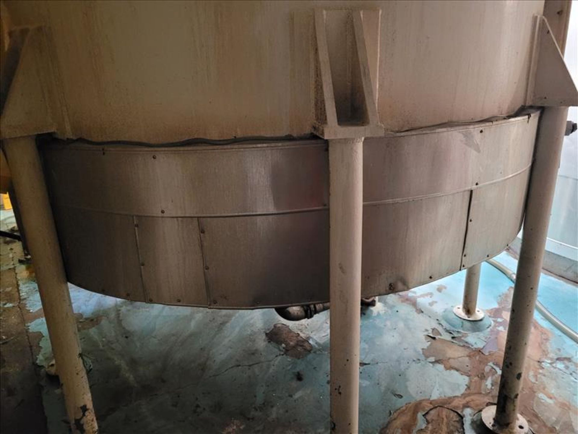 Approx. 3,500 Gal. Vertical Mild Steel Mix Tank, with Hot Water Cone Bottom Jacket, with Vertical - Image 3 of 10