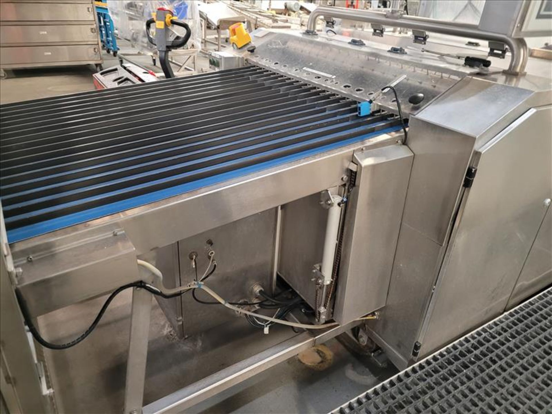 MBD Machine Builders & Design Inc. Cooker Capper, mod. 200, with Infeed Lane Conveyor, with Approx. - Image 11 of 18