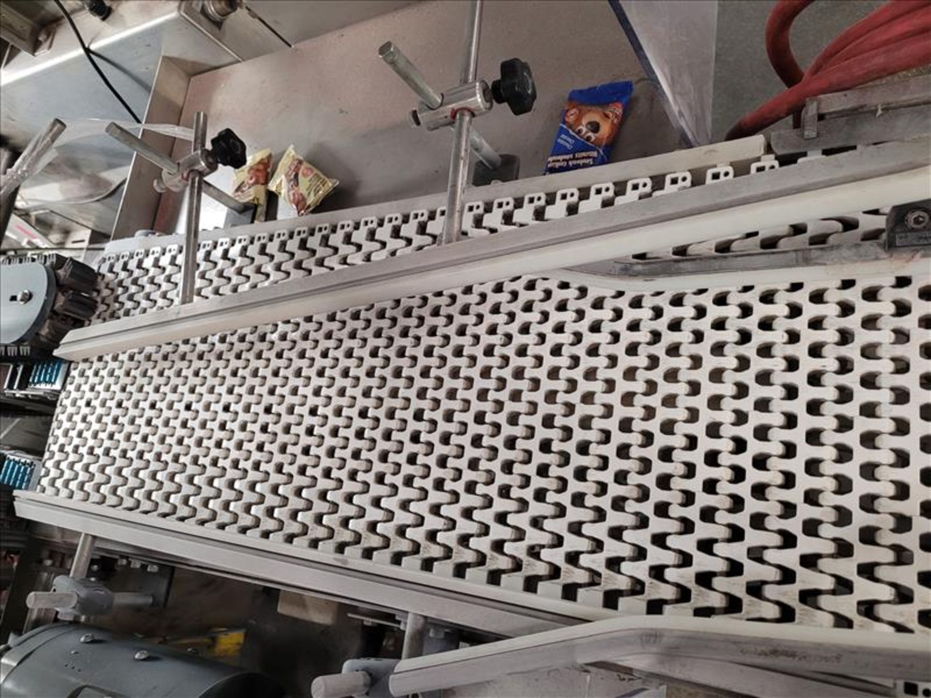 DORNER 5200 Series Infeed Conveyor, with Approx. 11-1/2 In. W Plastic Interlock Belt, with Guide - Image 5 of 5