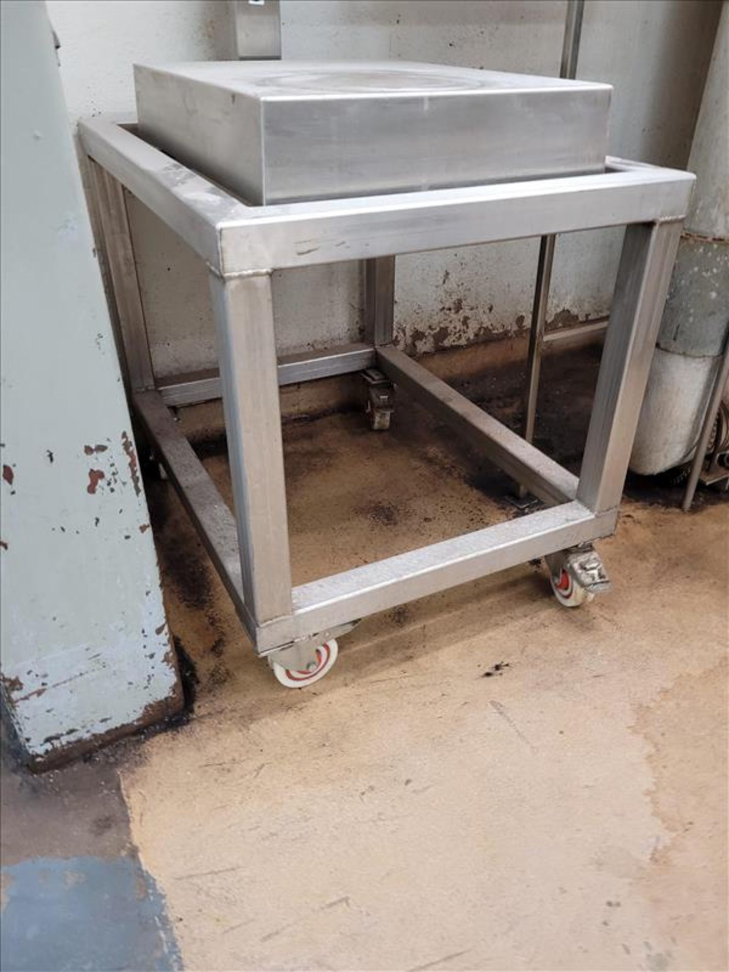 METTLER TOLEDO mod. Panther S/S Mobile Platform Scale on SS Frame w/ Lockable Casters, S/S Platform - Image 5 of 5