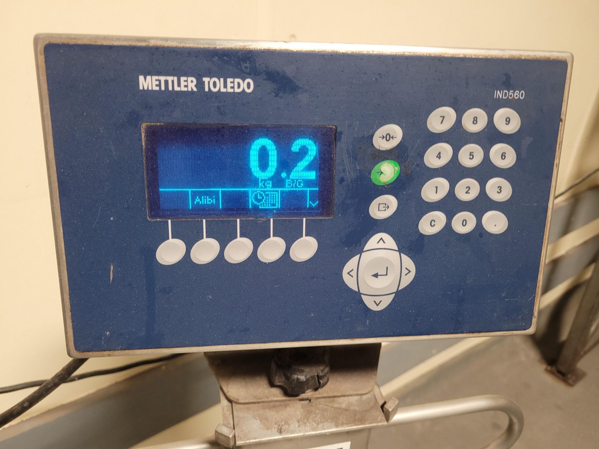 METTLER TOLEDO mod. IND560 Weighing Terminal, S/S, with Digital Read Out, 30" L x 30" W, S/S Platfo - Image 4 of 7