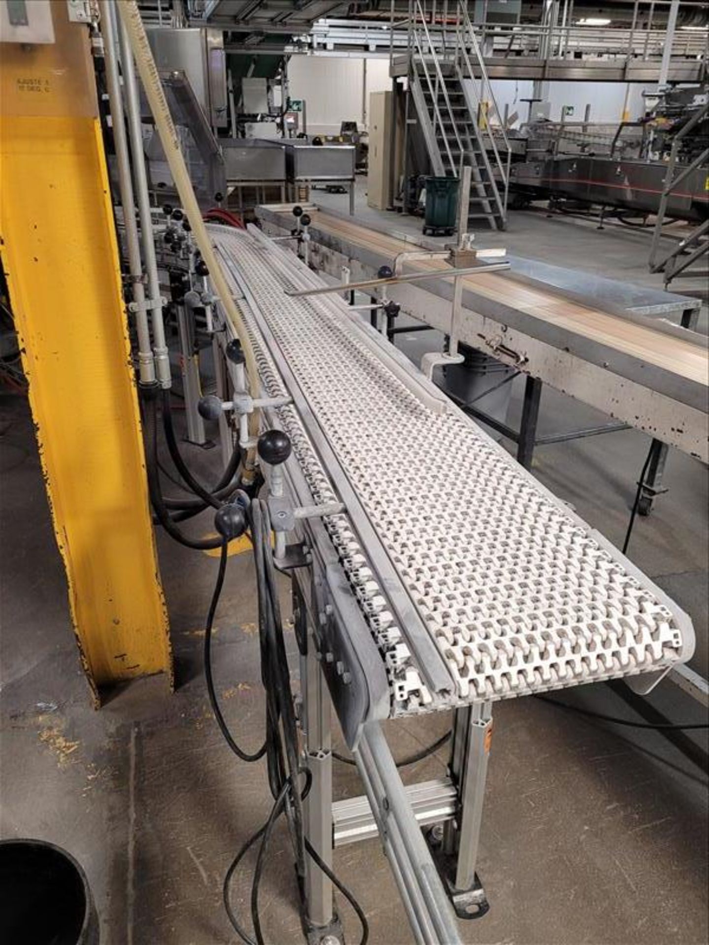 DORNER 5200 Series Infeed Conveyor, with Approx. 11-1/2 In. W Plastic Interlock Belt, with Guide - Image 3 of 5