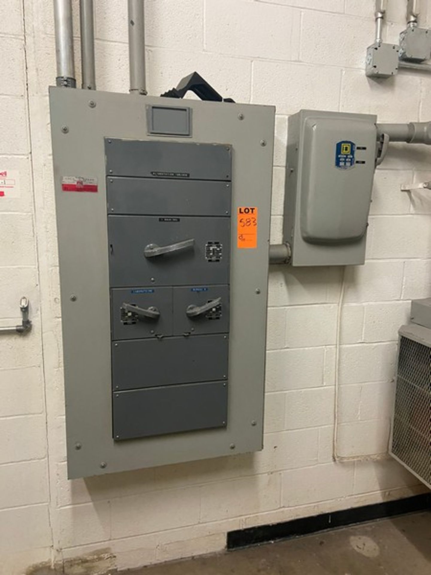 Champmatic Vacu-Break Electrical Switch Gear, 200 Amps, System: 3P4W (LOCATED IN SAINT-LAMBERT, QC) - Image 2 of 3