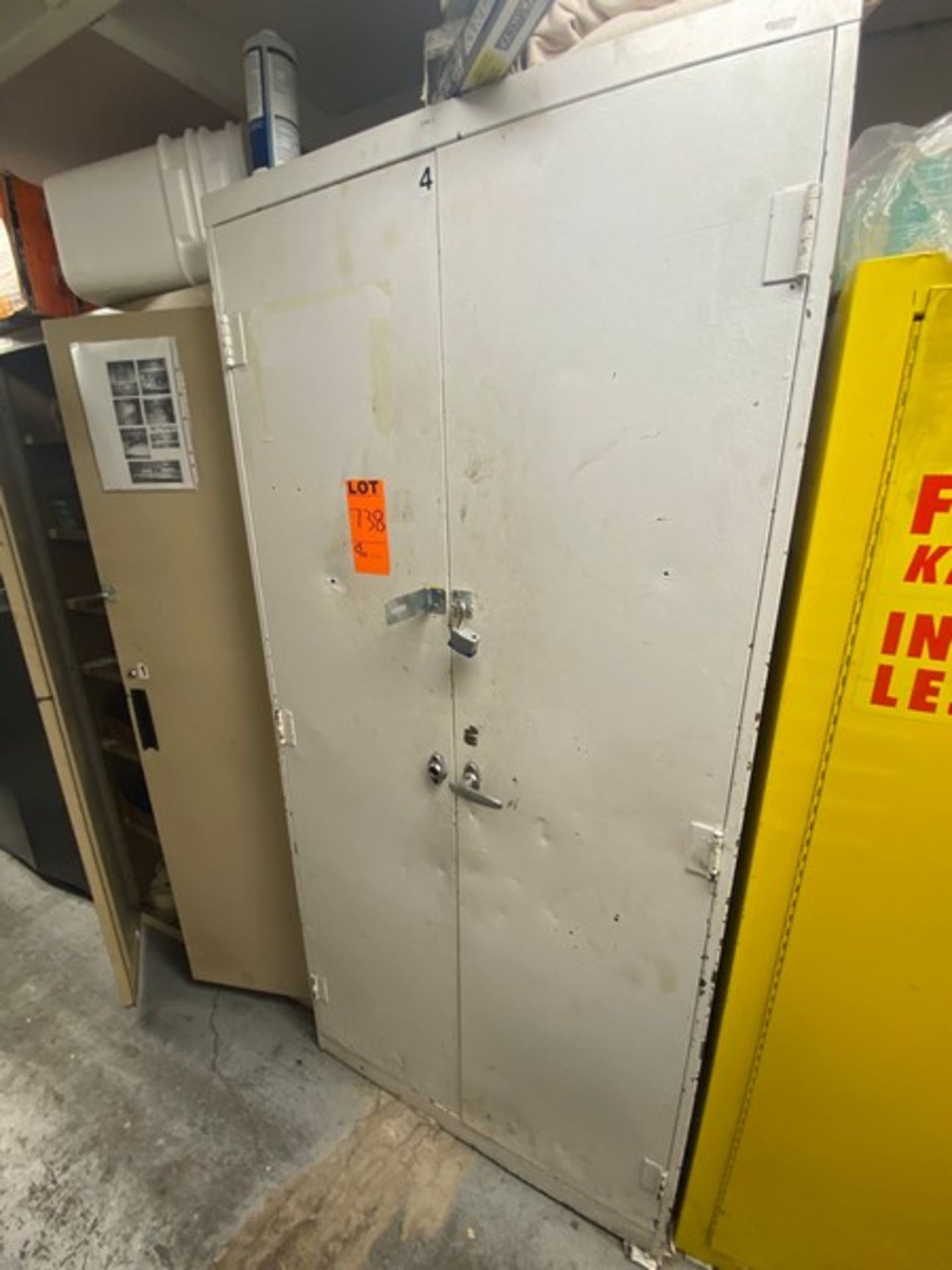 Double Door Storage Cabinet, Includes Contents (LOCATED IN SAINT-LAMBERT, QC) - Image 2 of 3