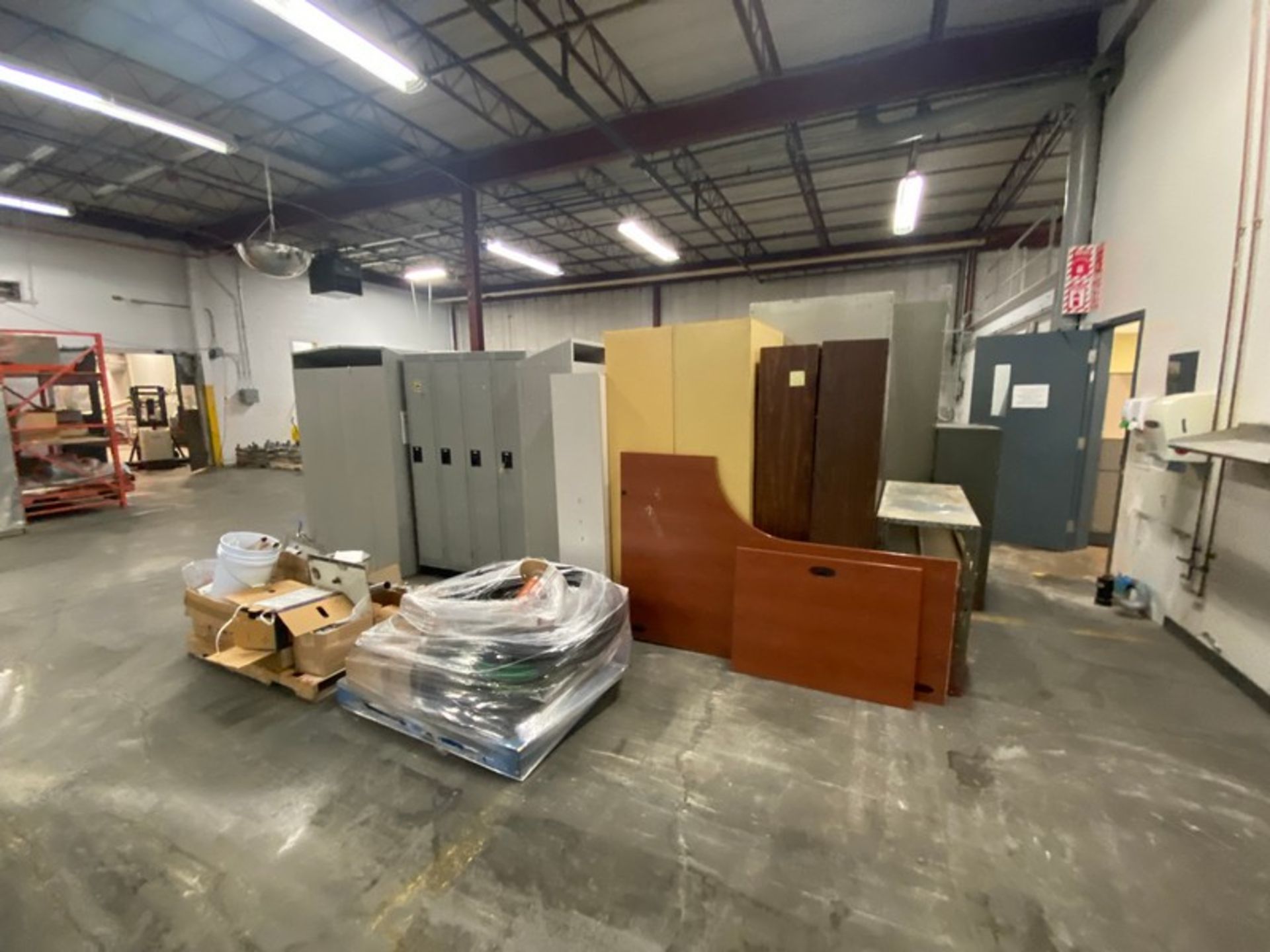 Lot of Assorted Office Furniture Lockers, Includes Book Shelves Other Contents (LOCATED IN SAINT- - Image 2 of 3