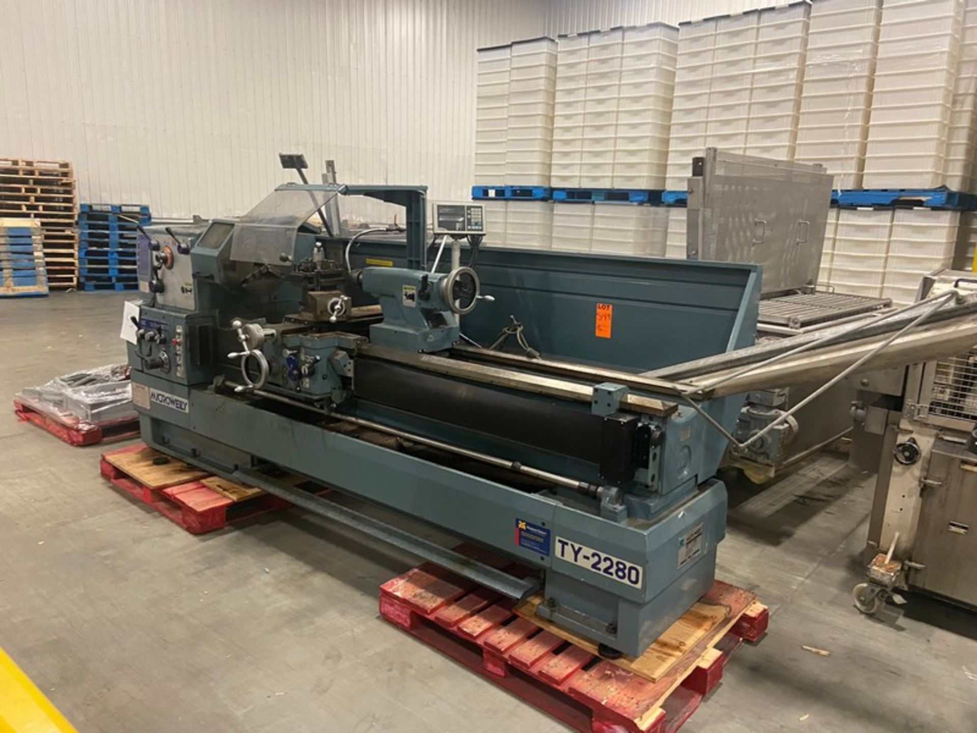 Microweily Lathe, M/N TY-2280, with Tooling Pallet of Tooling (LOCATED IN SAINT-LAMBERT, QC)