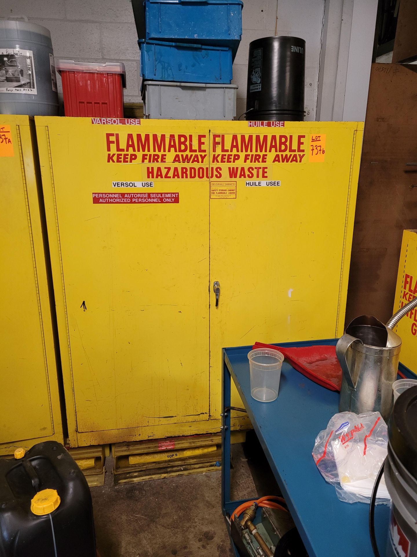 SECURALL Flammable Drum Storage Cabinet w/ shelf, deployable ramp, dim. 65" H x 59" W x 34"