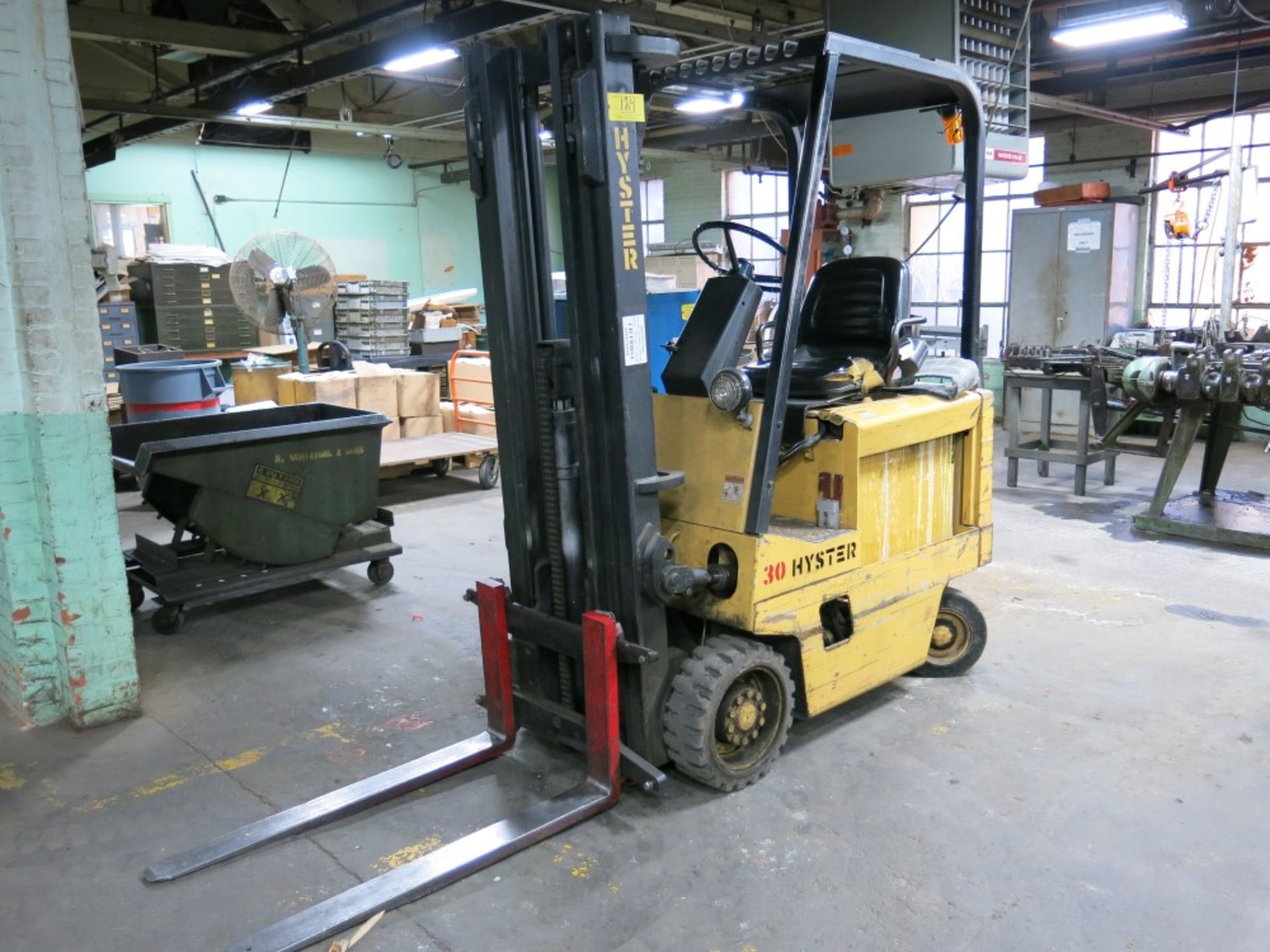 Hyster Electric Approx 3,000 Lb Cap Forklift (SEE NOTE)