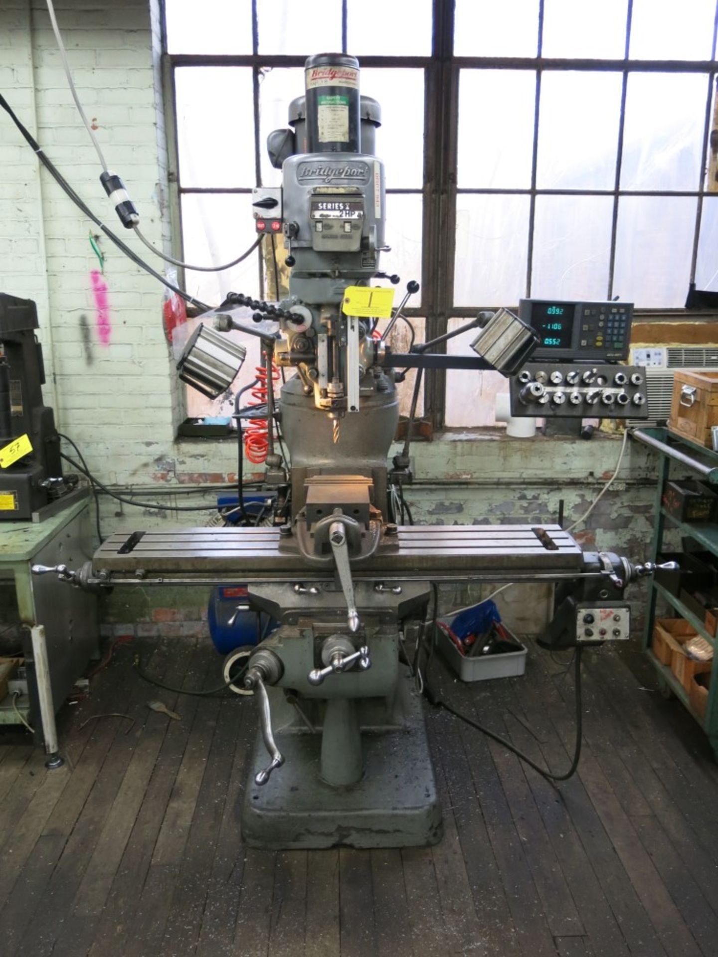 Bridgeport Series 1 2 HP Vertical Milling Machine