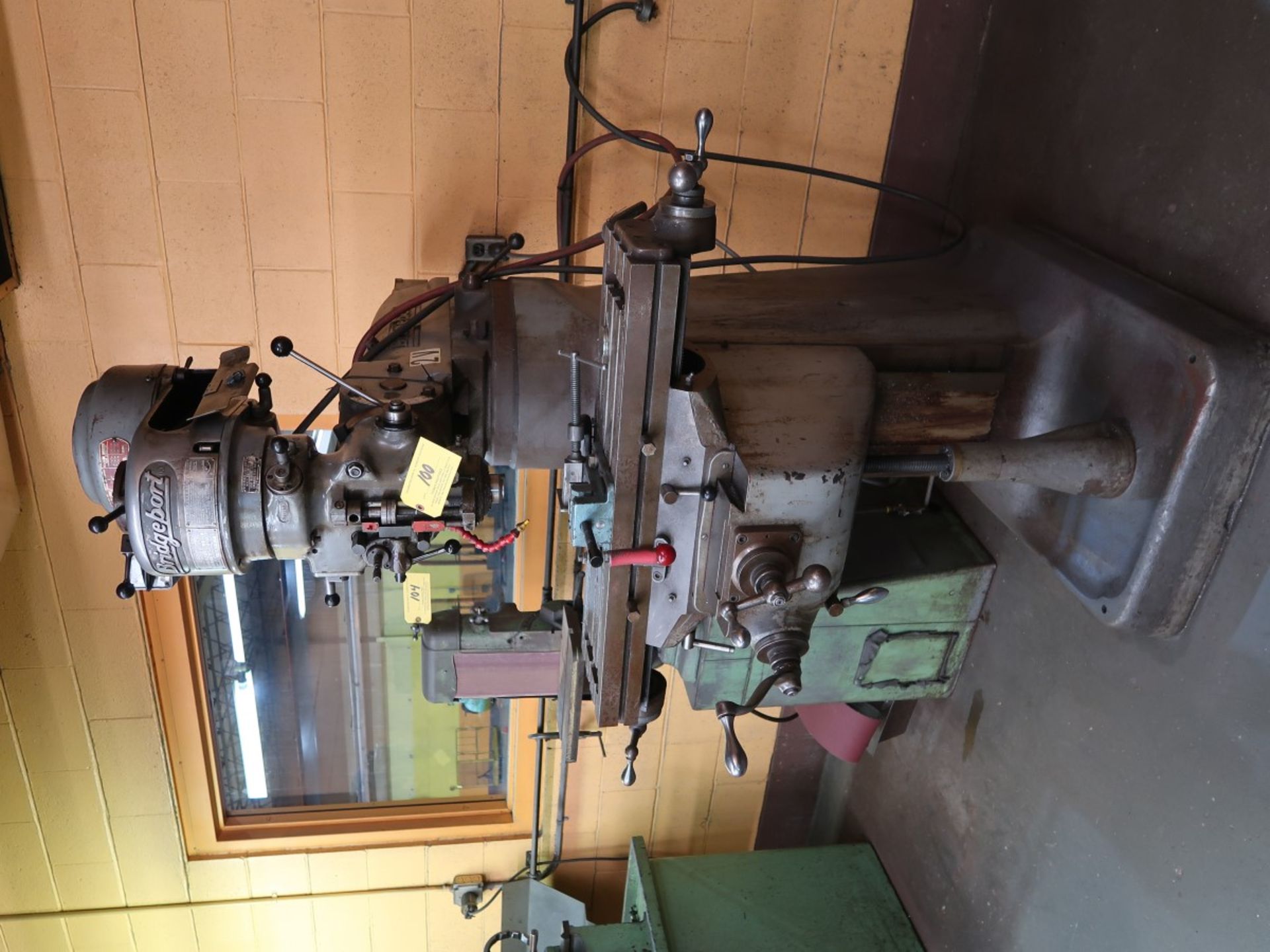 BRIDGEPORT 1 HP VERTICAL MILLER S/N 57716 W/ 9" X 36" T-SLOT TABLE AND WILTON VISE - Image 4 of 4