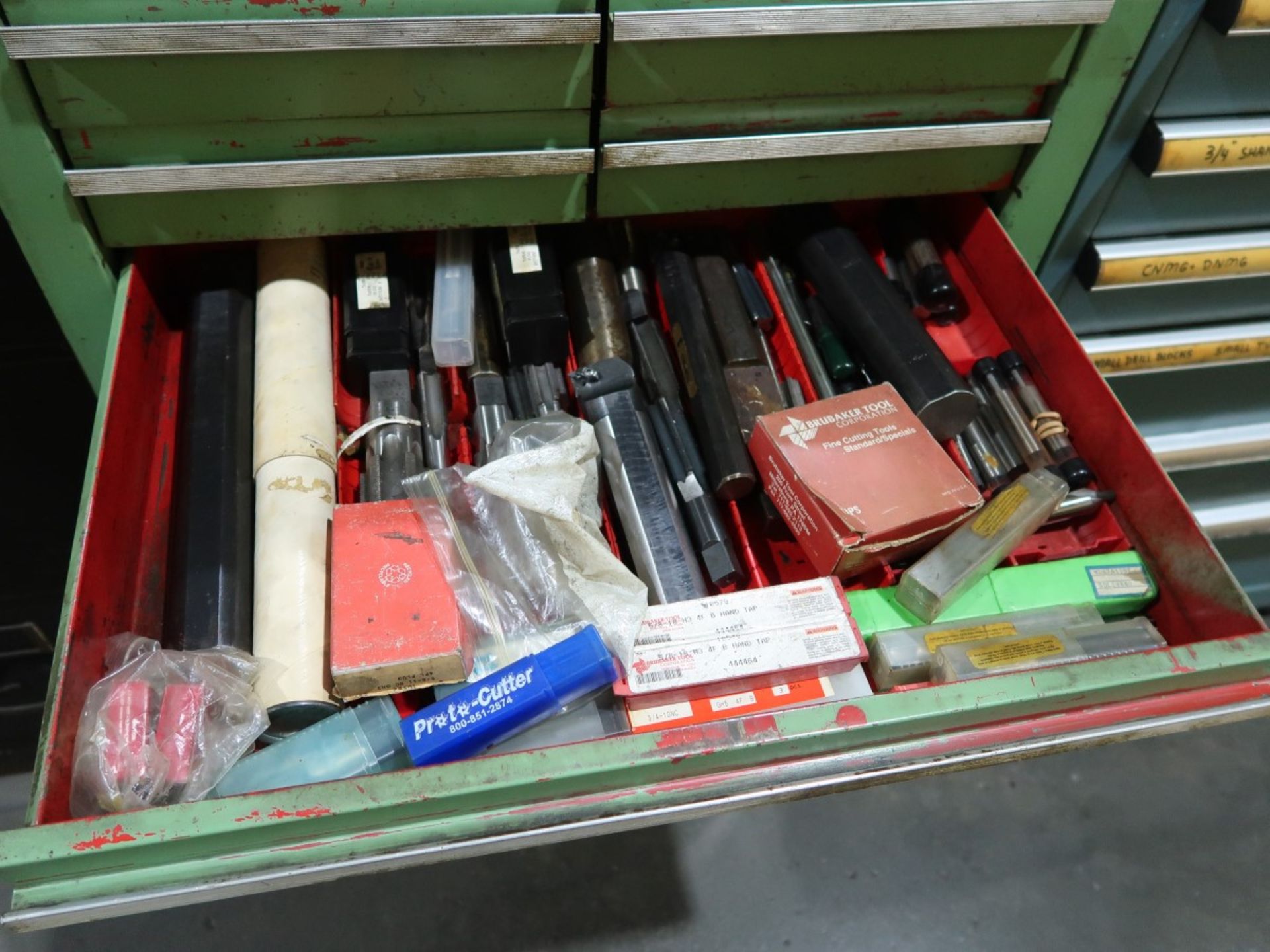 9-DRAWER LISTA LIKE CABINET W/ CONTENTS INCLUDING: DRILLS, REAMERS, TAPS, COLLET PADS, BORING - Image 4 of 8