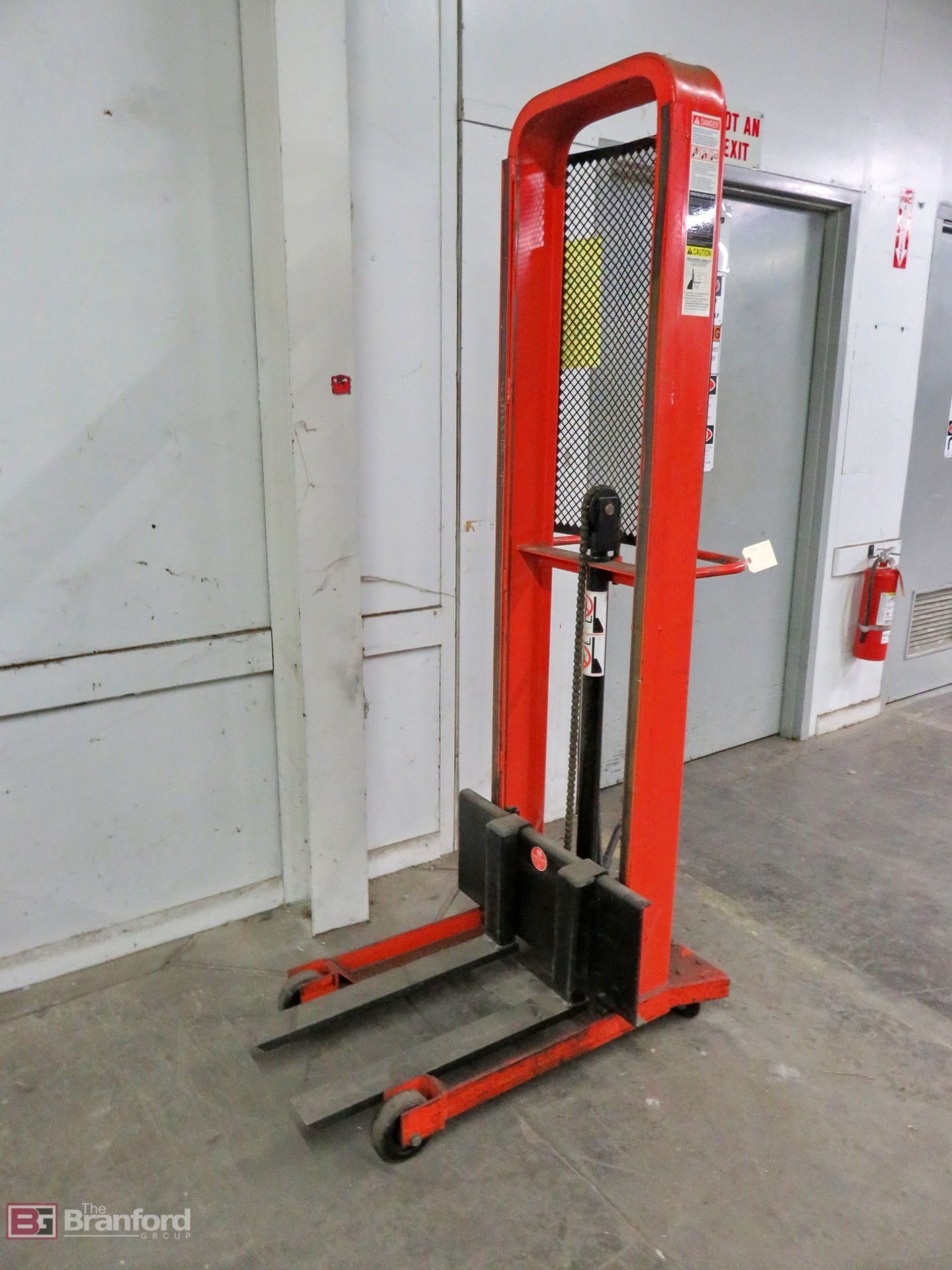 Presto M266 hydraulic lift cart, 1,000-Lb capacity