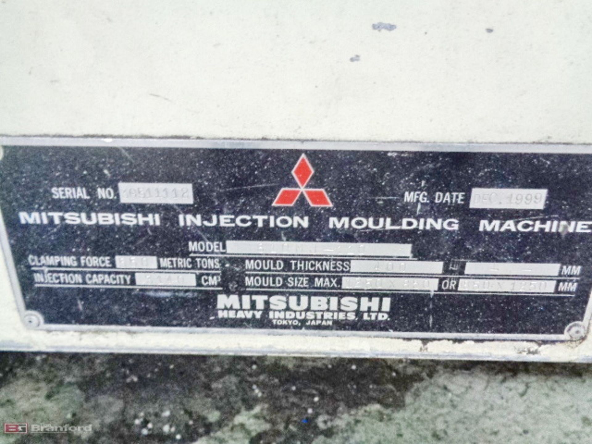 Mitsubishi model 610MJ 610-Ton x 110 oz. injection molding machine - Image 4 of 5