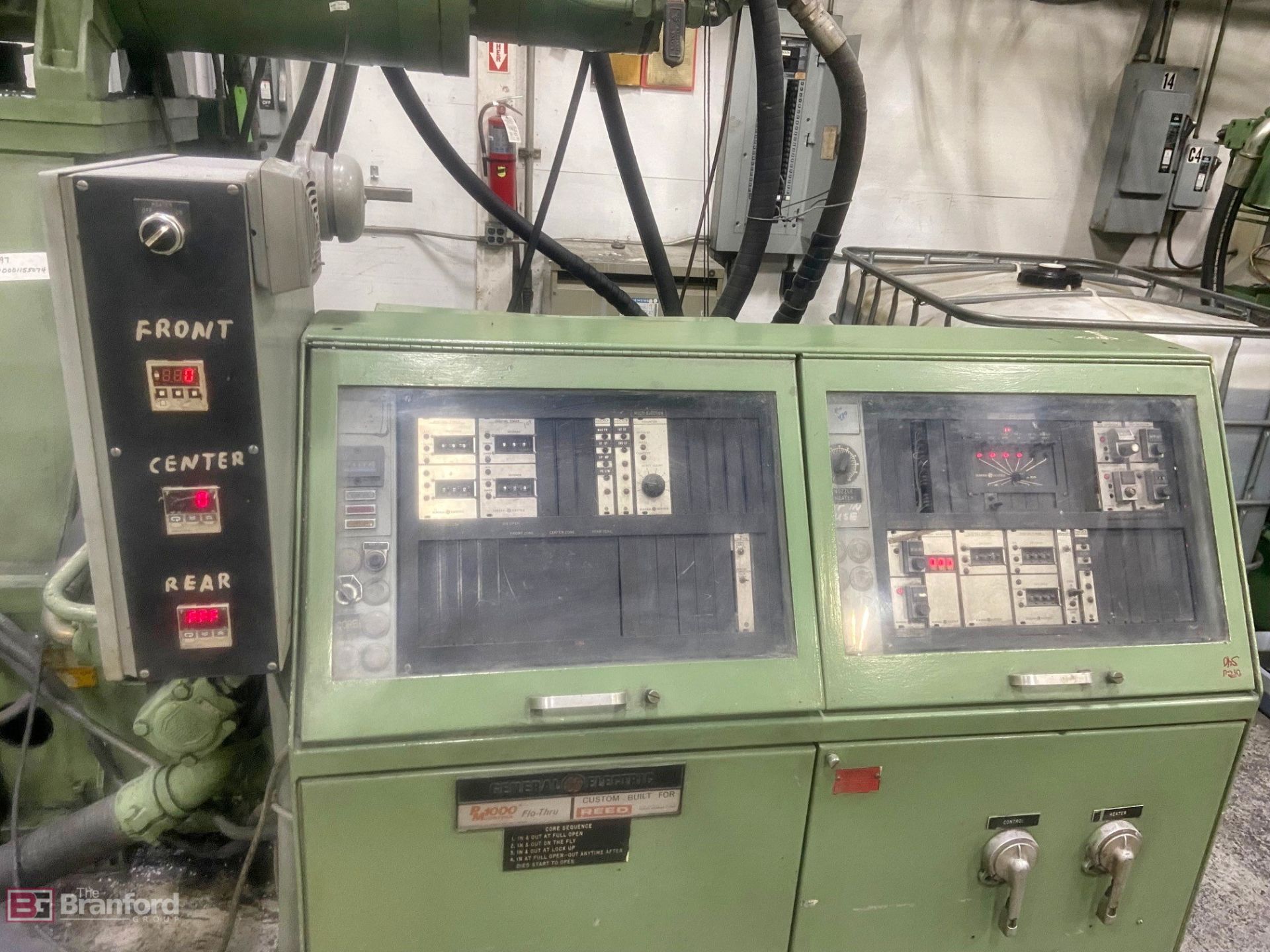 Reed 700TE 700-ton injection molding machine - Image 6 of 9