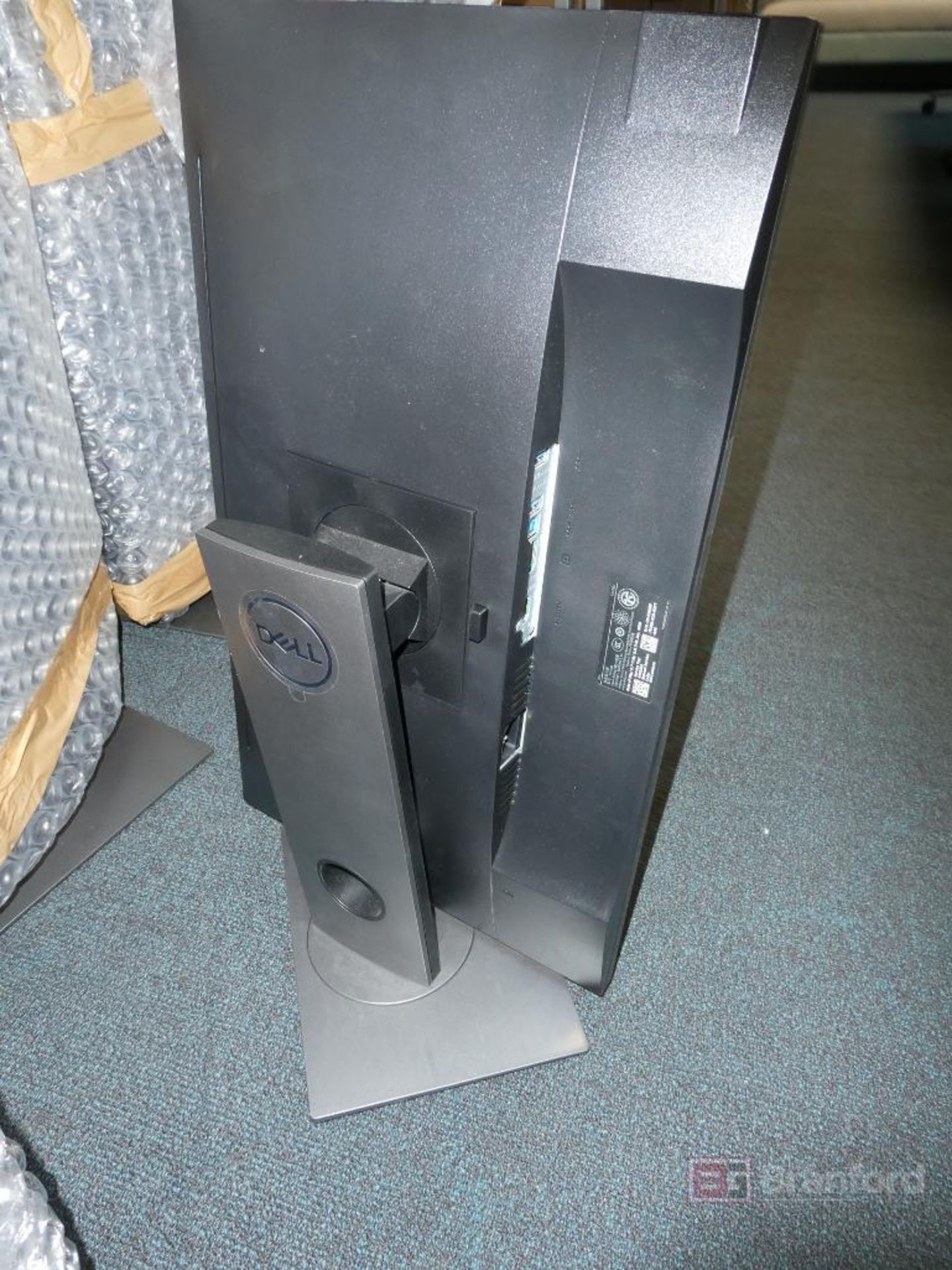 (4) Dell P2418D, 24" LED Monitors