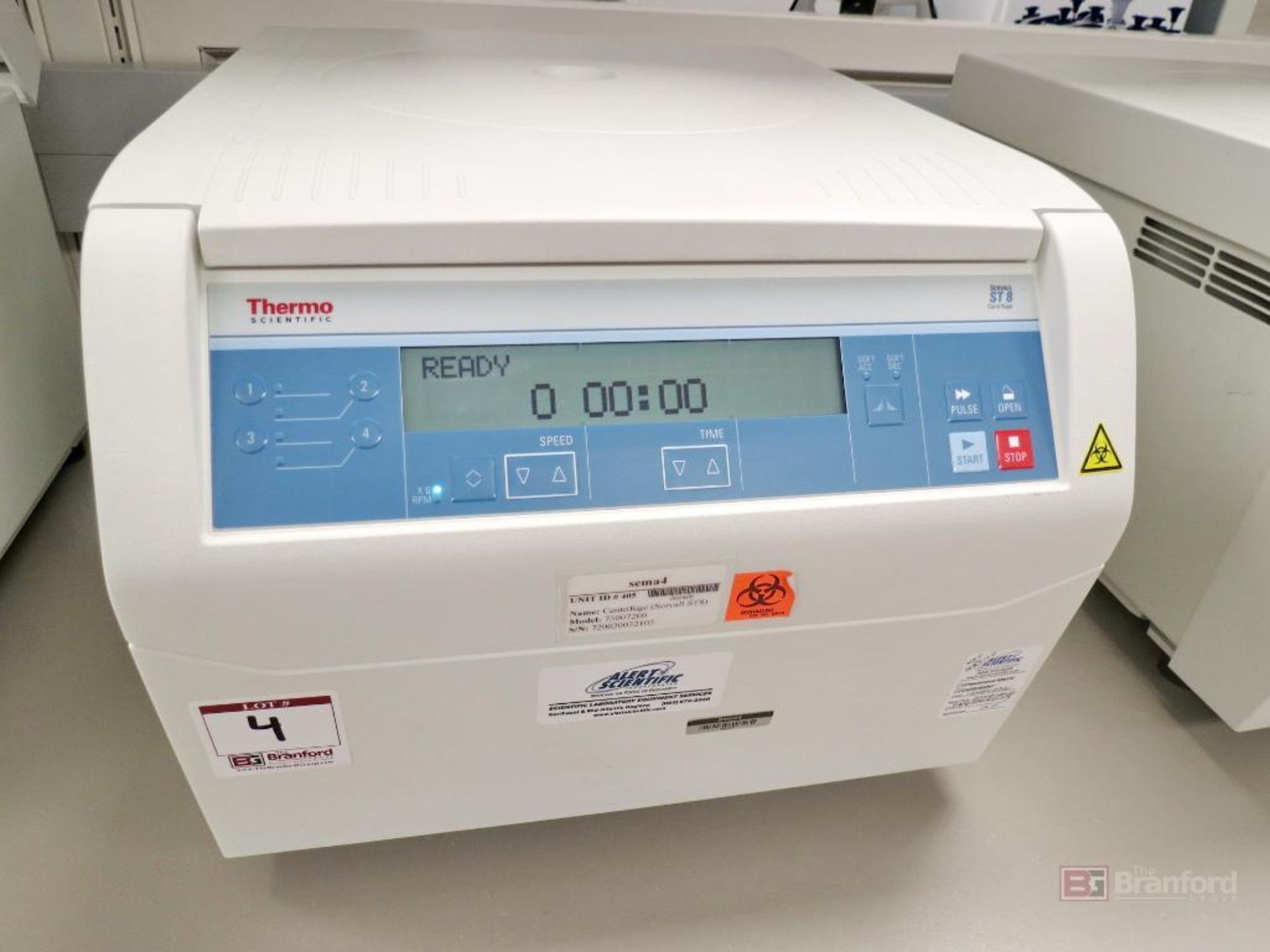 Thermo Sorvall ST8 centrifuge