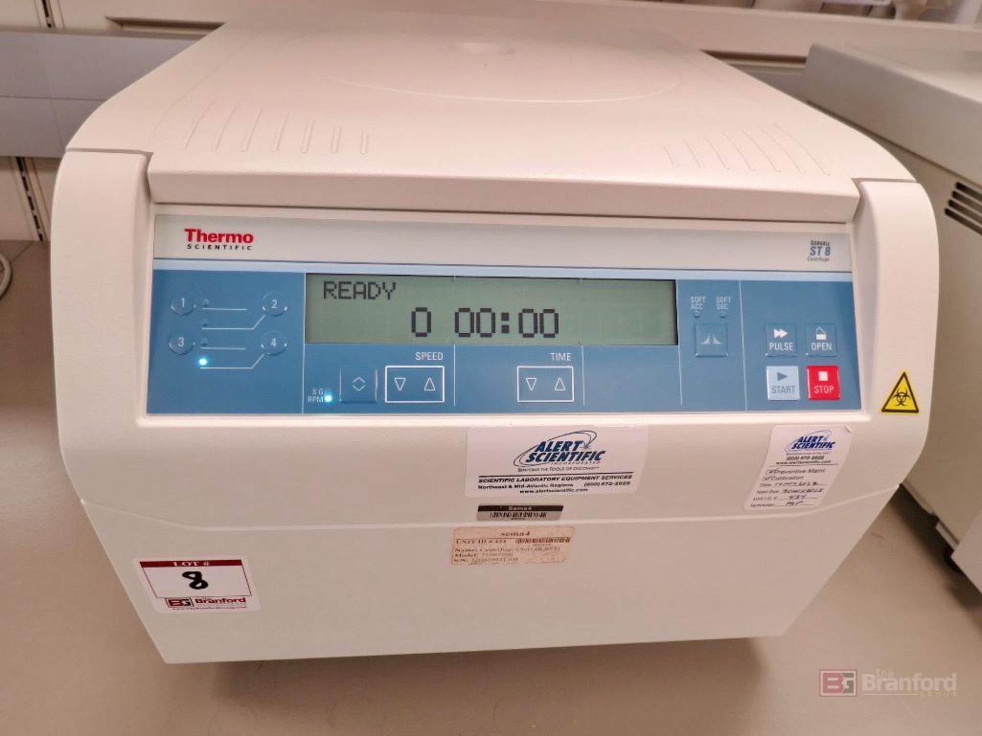 Thermo Sorvall ST8 centrifuge