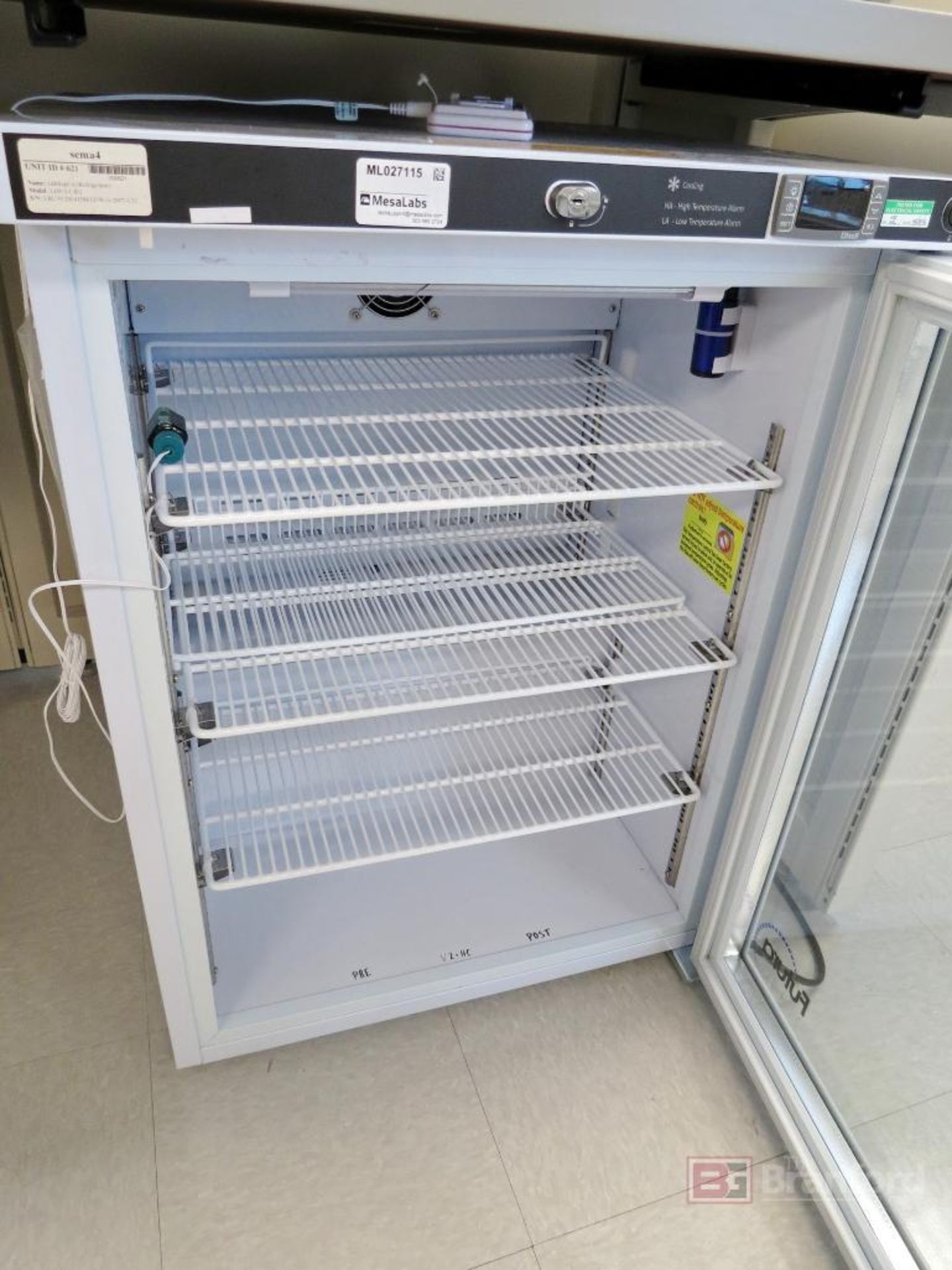 LabRepCo LHP-5-URG Futura +4°C Glass Door Refrigerator - Image 3 of 4