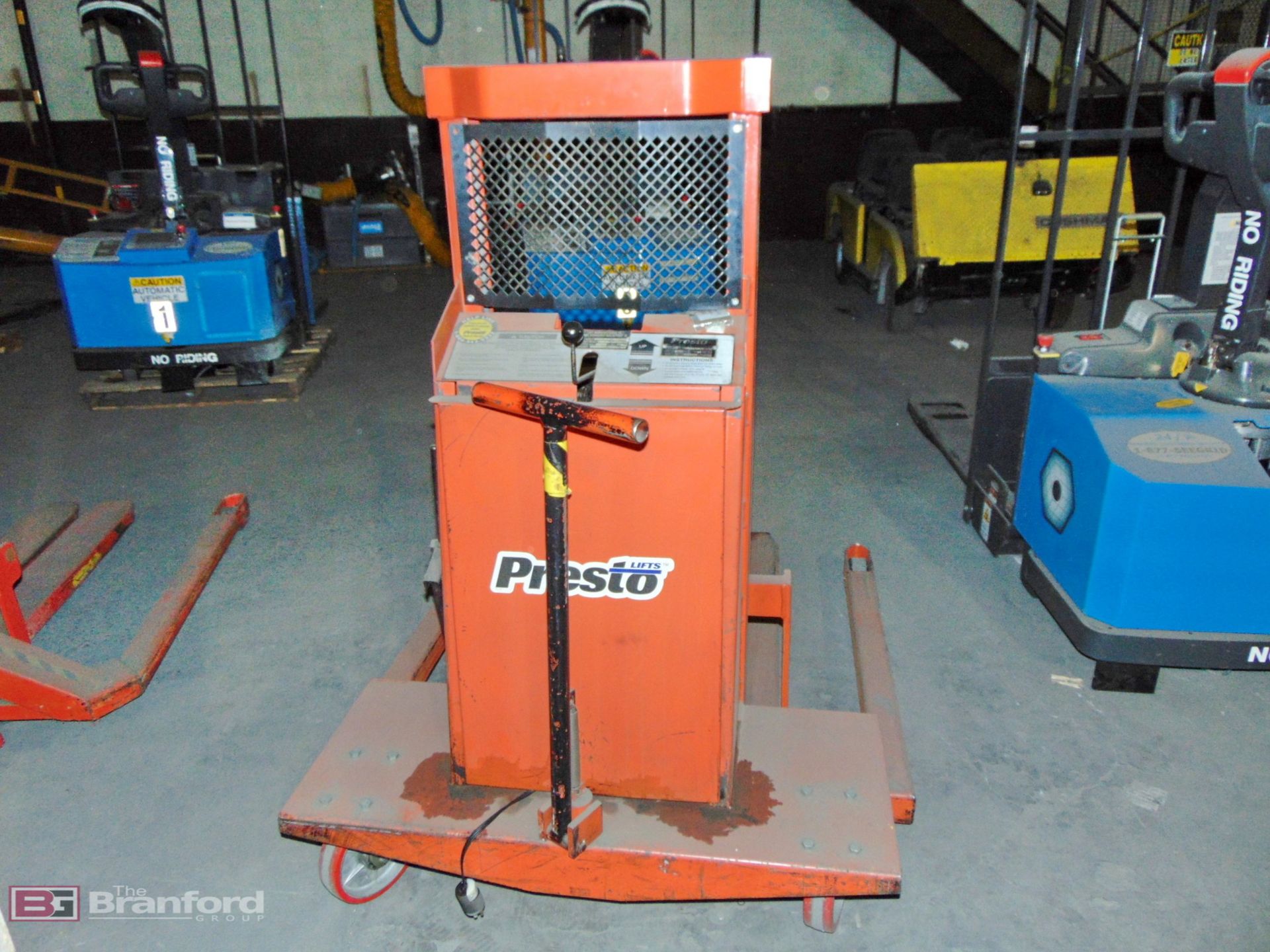 Presto Lift, Electric Pallet Jack - Image 2 of 4