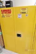 Flammable liquid storage cabinet
