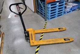 Global industrial pallet jack