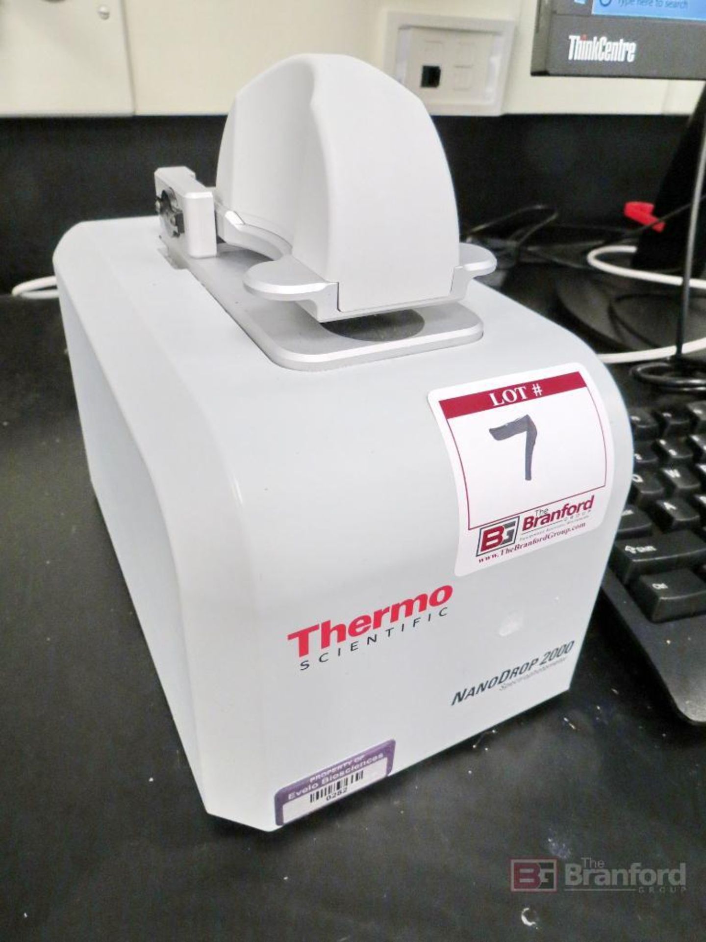 Thermo NanoDrop 2000 Spectrophotometer - Image 2 of 5