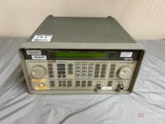 HP 8648C Signal Generator