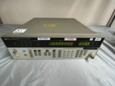 HP 8657A Signal Generator