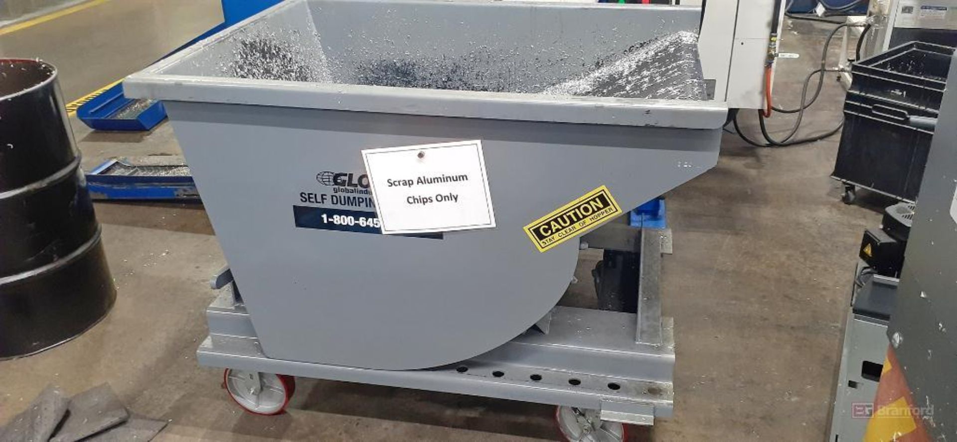 Global Model 5099-GRY, Steel Self Dumping Hopper w/ Casters - Image 4 of 4