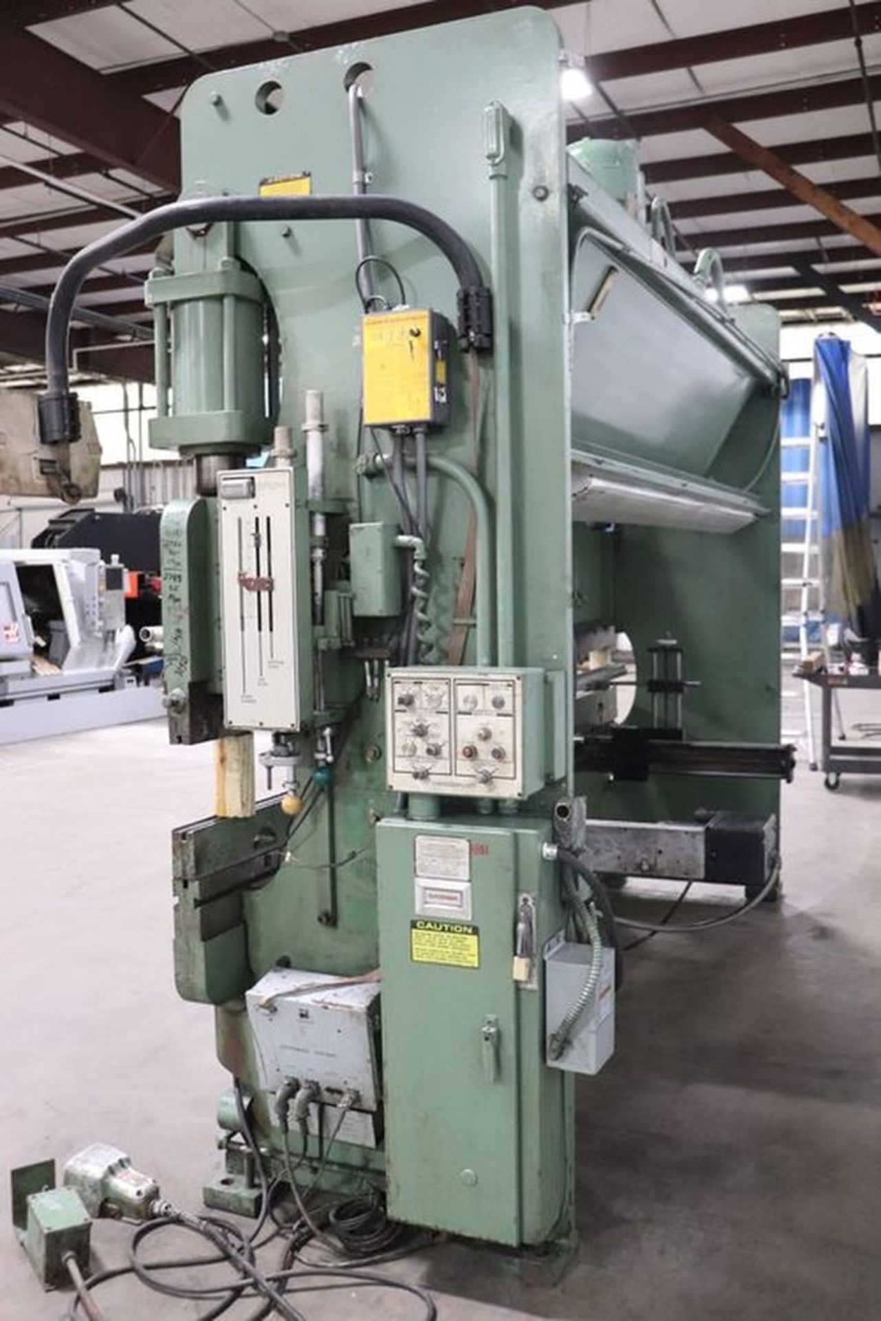 Cincinnati 90 CB-10 12′ x 90 Ton CNC Hydraulic Press Brake - Image 11 of 16