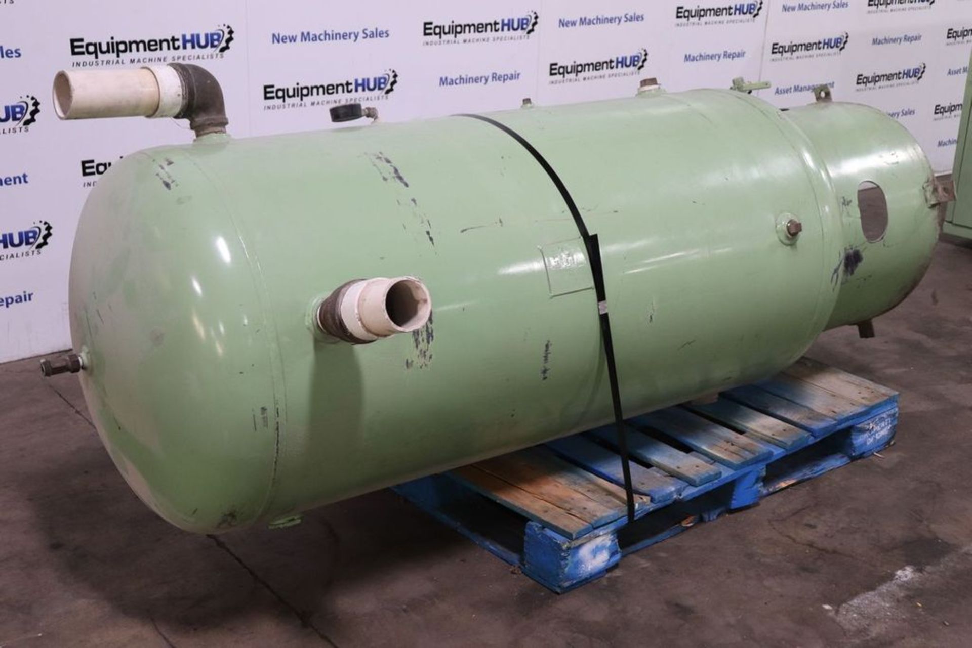 200 Gallon Vertical Air Holding Compressor Receiver Accumulator Handling Tank - Image 3 of 8