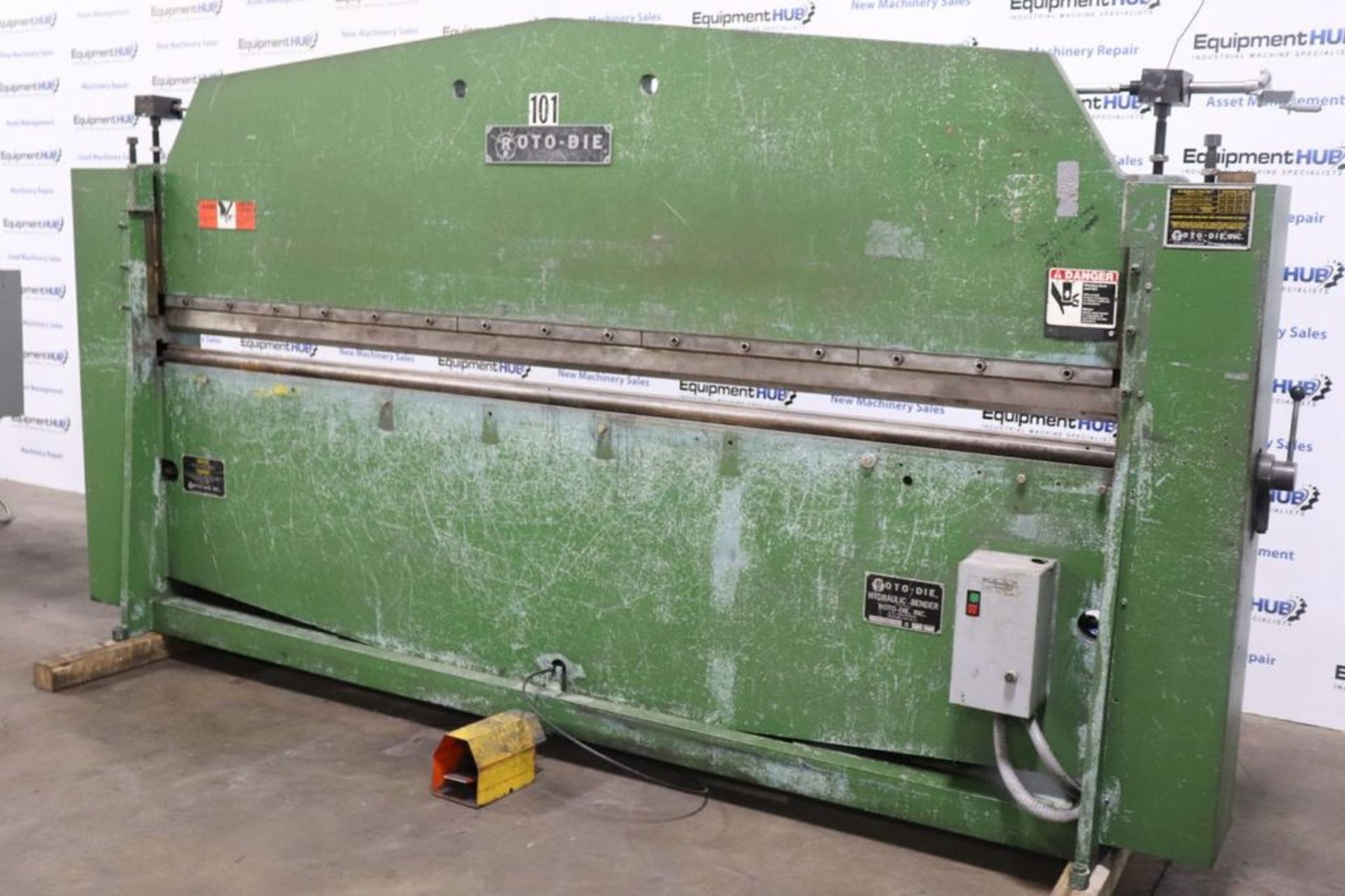 Roto-Die 15 10′ x 14 Gauge Hydraulic Press Brake - Image 3 of 12