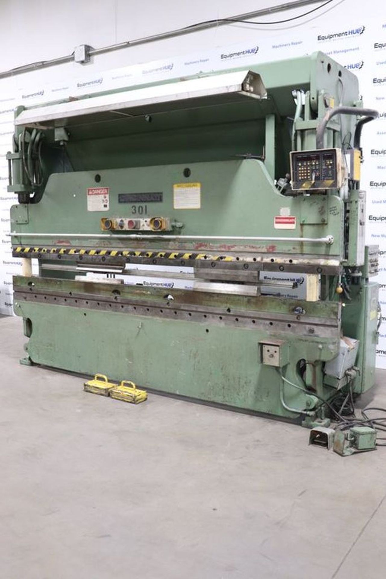 Cincinnati 90 CB-10 12′ x 90 Ton CNC Hydraulic Press Brake - Image 2 of 16