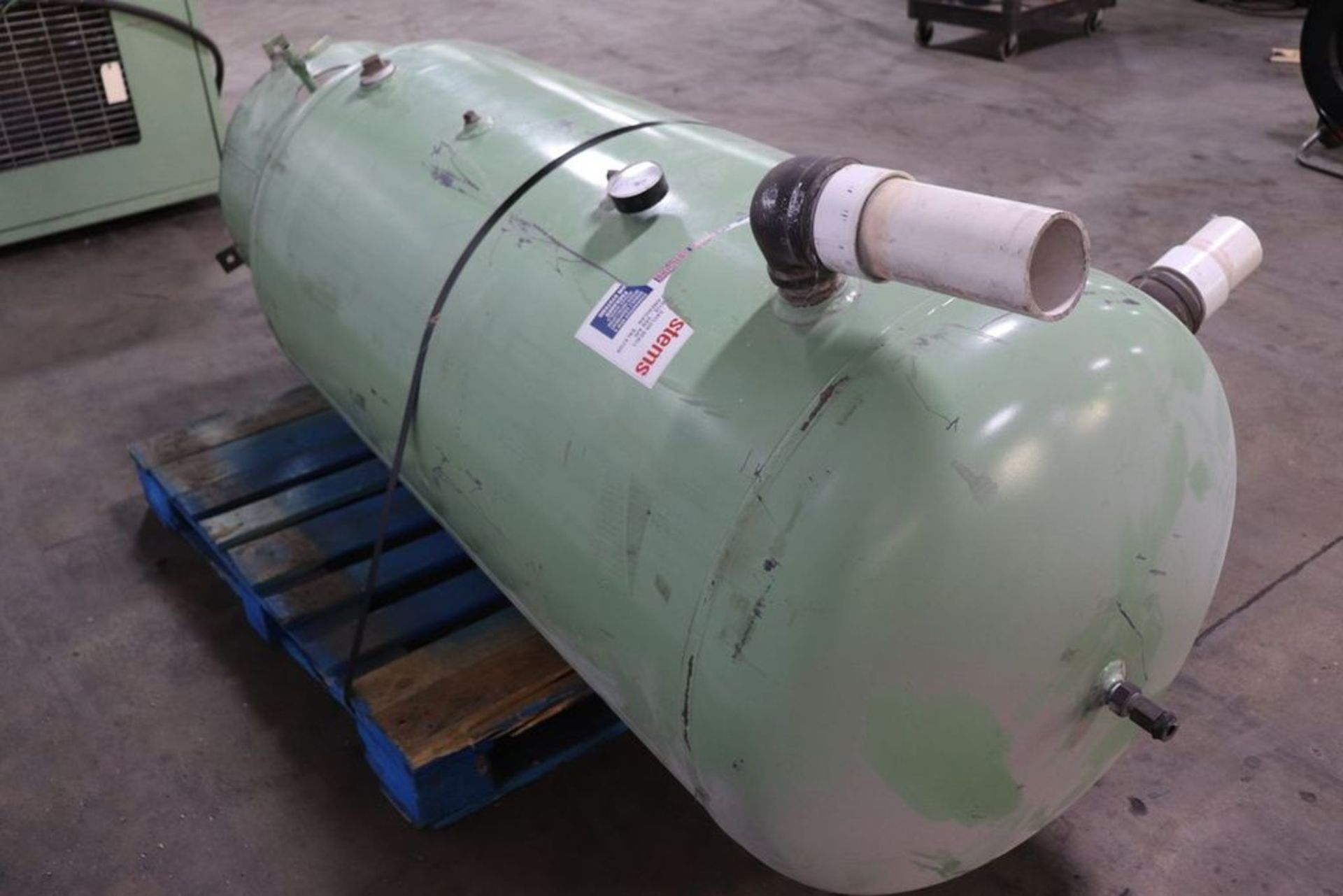 200 Gallon Vertical Air Holding Compressor Receiver Accumulator Handling Tank - Image 5 of 8