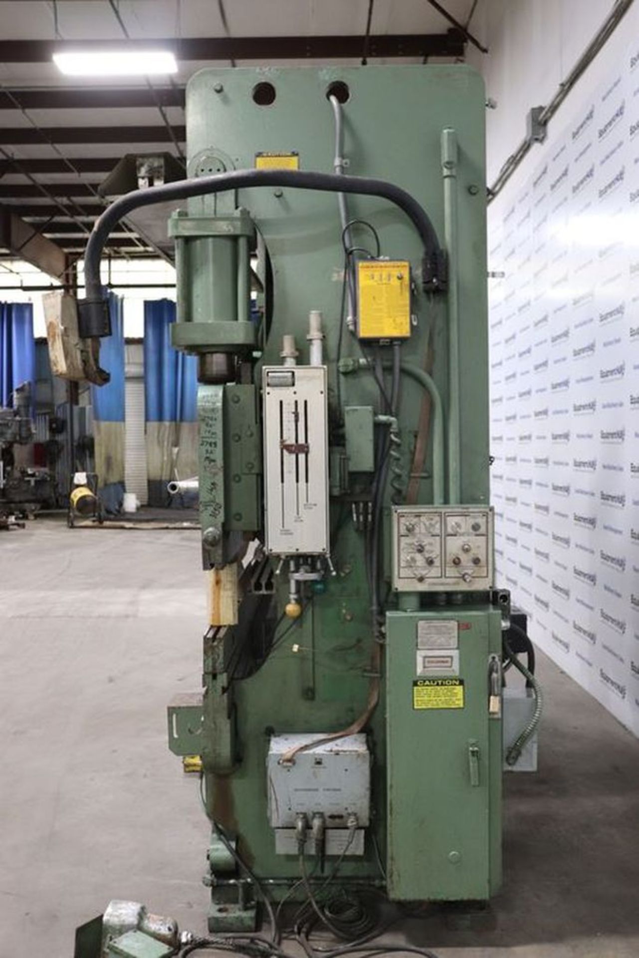Cincinnati 90 CB-10 12′ x 90 Ton CNC Hydraulic Press Brake - Image 10 of 16