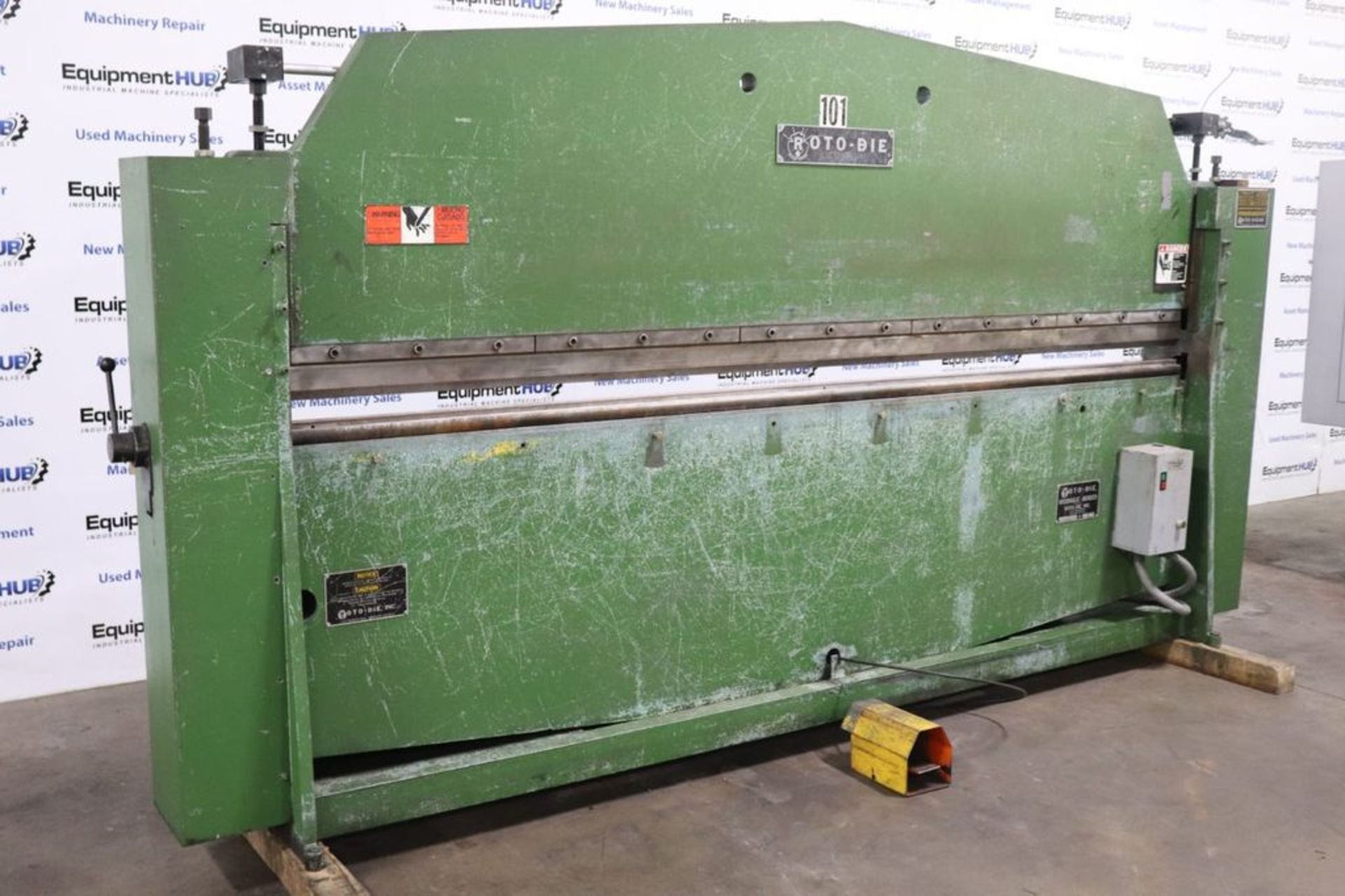 Roto-Die 15 10′ x 14 Gauge Hydraulic Press Brake - Image 2 of 12