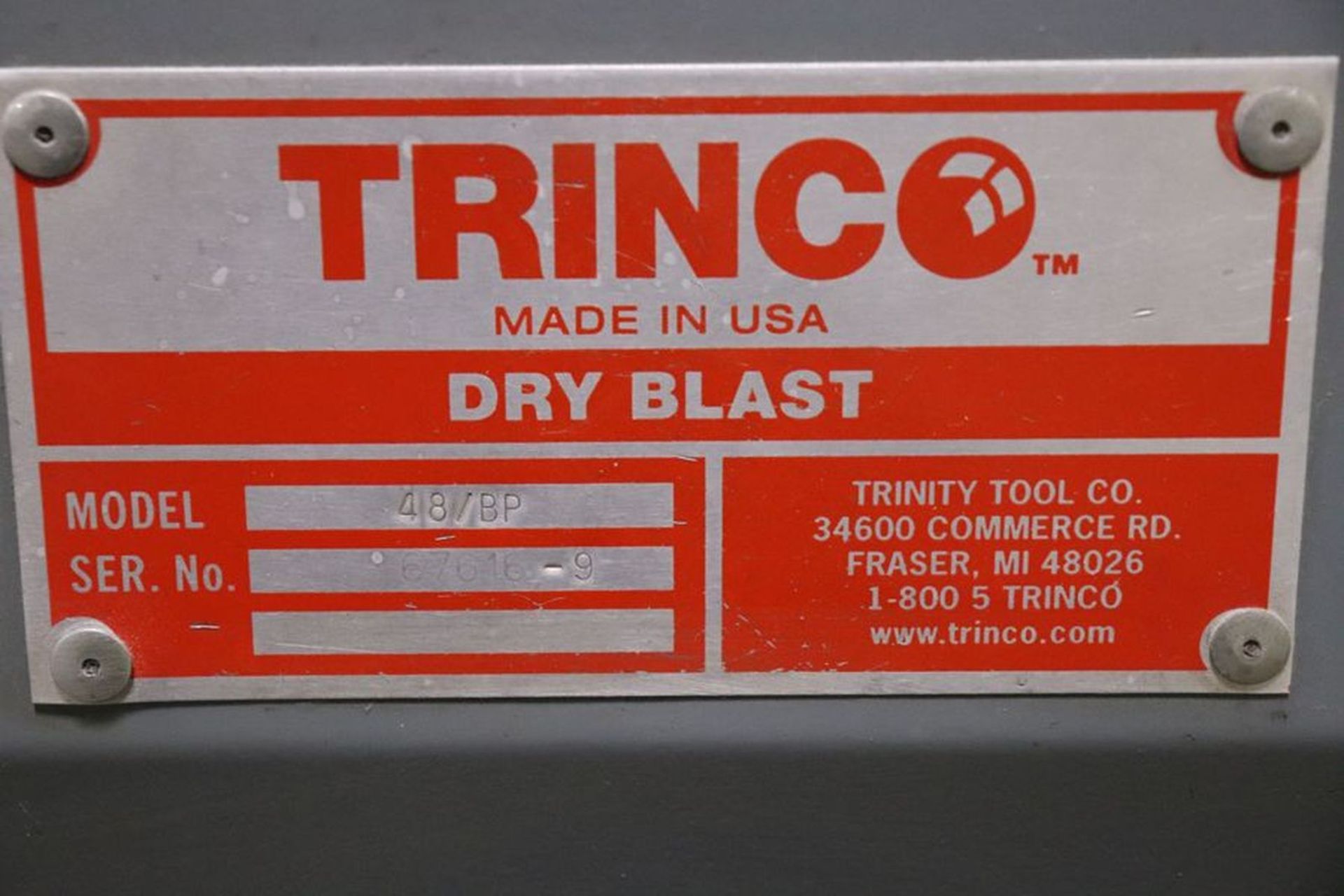 Trinco 48/BP 48″ x 24″ x 23″ Sand Bead Blast Cabinet w/ BP2 Dust Collector - Image 5 of 14