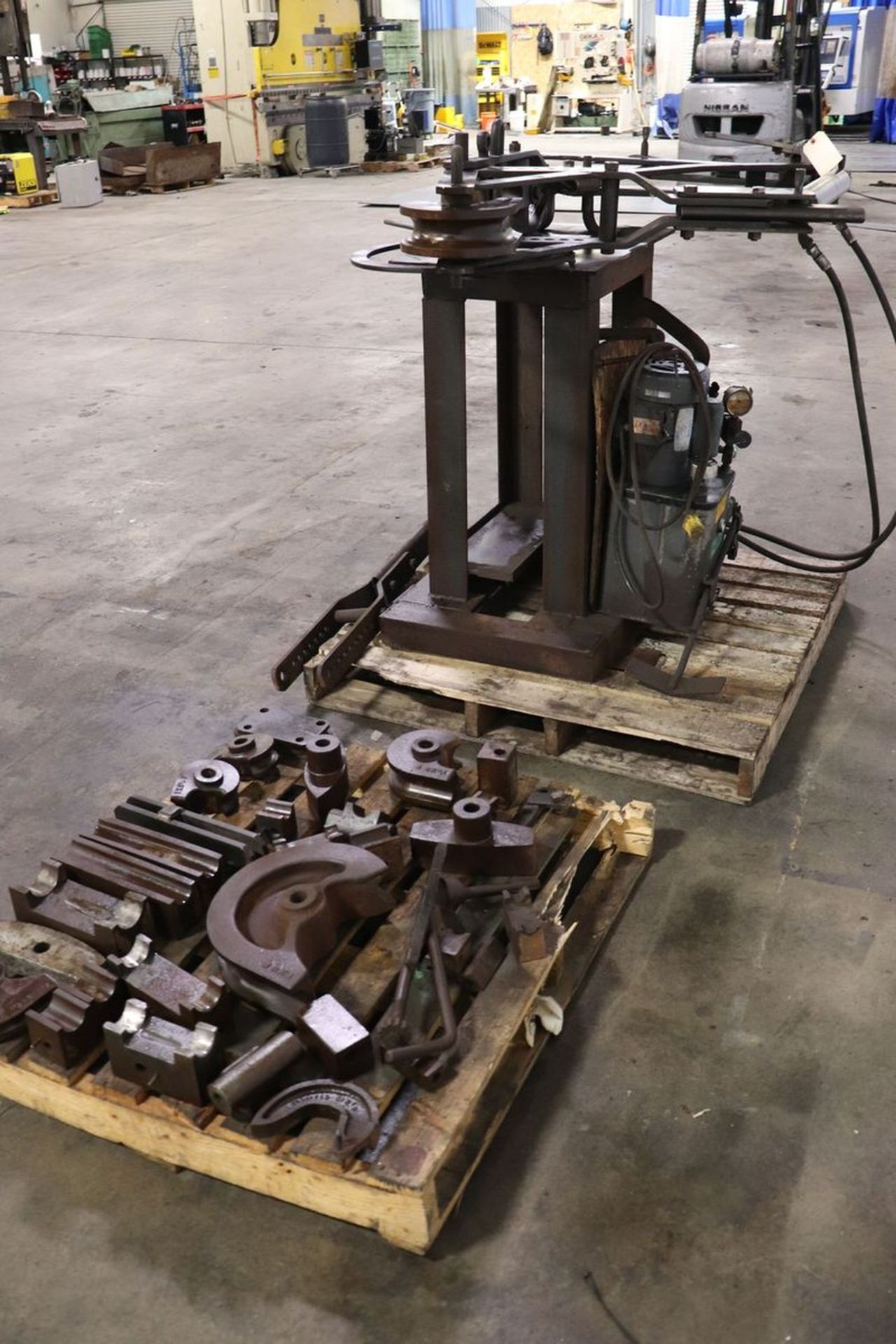 Hossfeld No. 2 Hydraulic Universal Iron Tube Pipe Bender w/ Tooling - Image 12 of 15