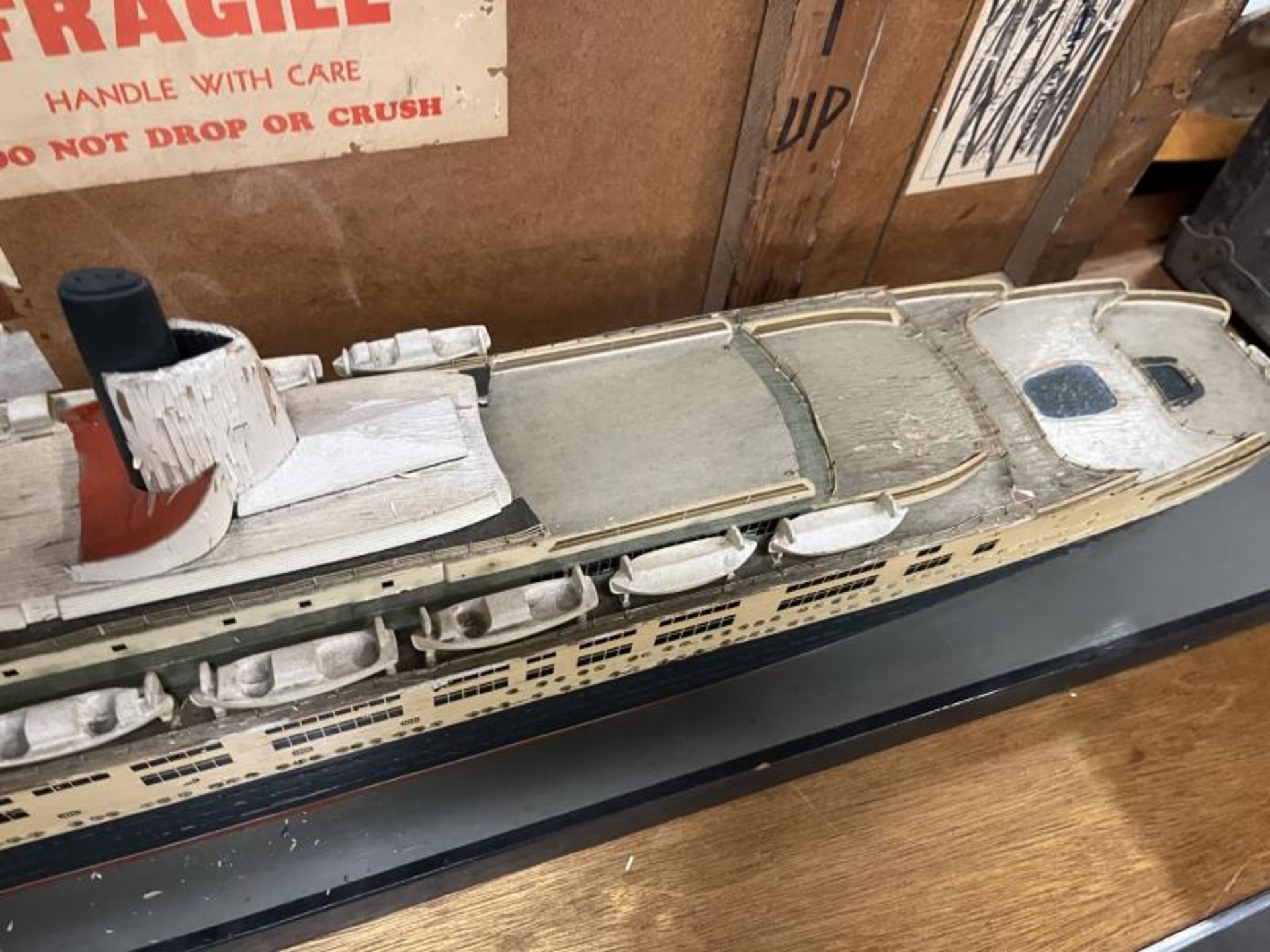 Queen Elizabeth 2 Ship Model with Original Shipping Crate, Missing (6) Life Boats, Paint Loss on - Image 5 of 14