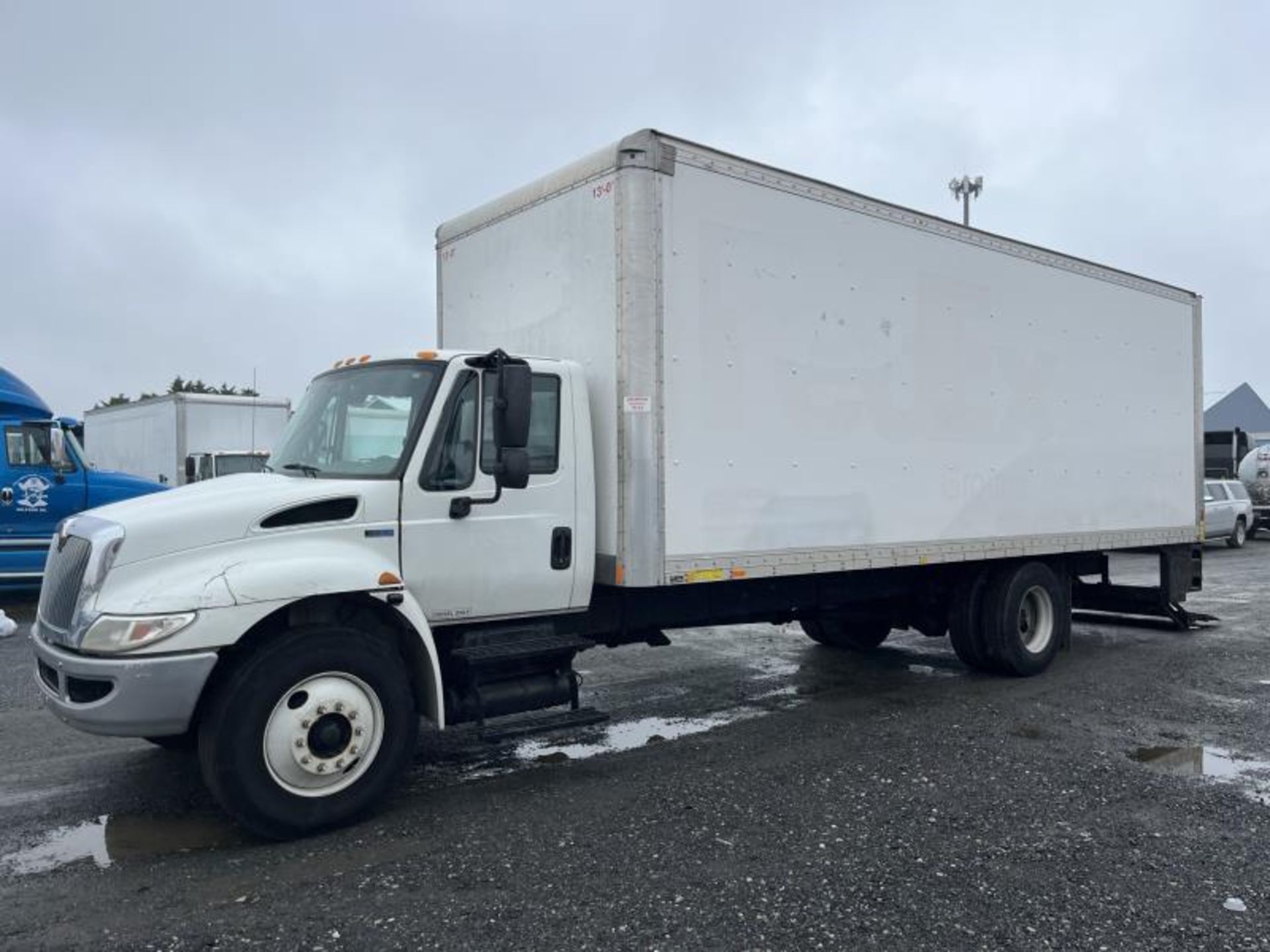 2015 INTERNATIONAL 4300 DURASTAR - 26' STRAIGHT BO