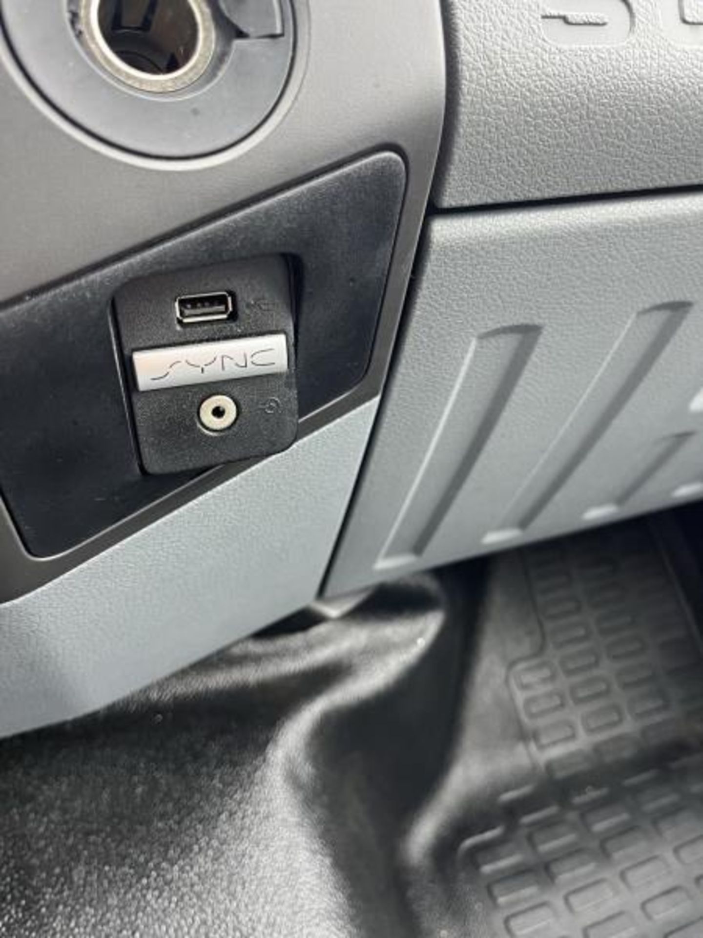 2019 FORD, F650- 24' STRAIGHT BOX - Image 33 of 35