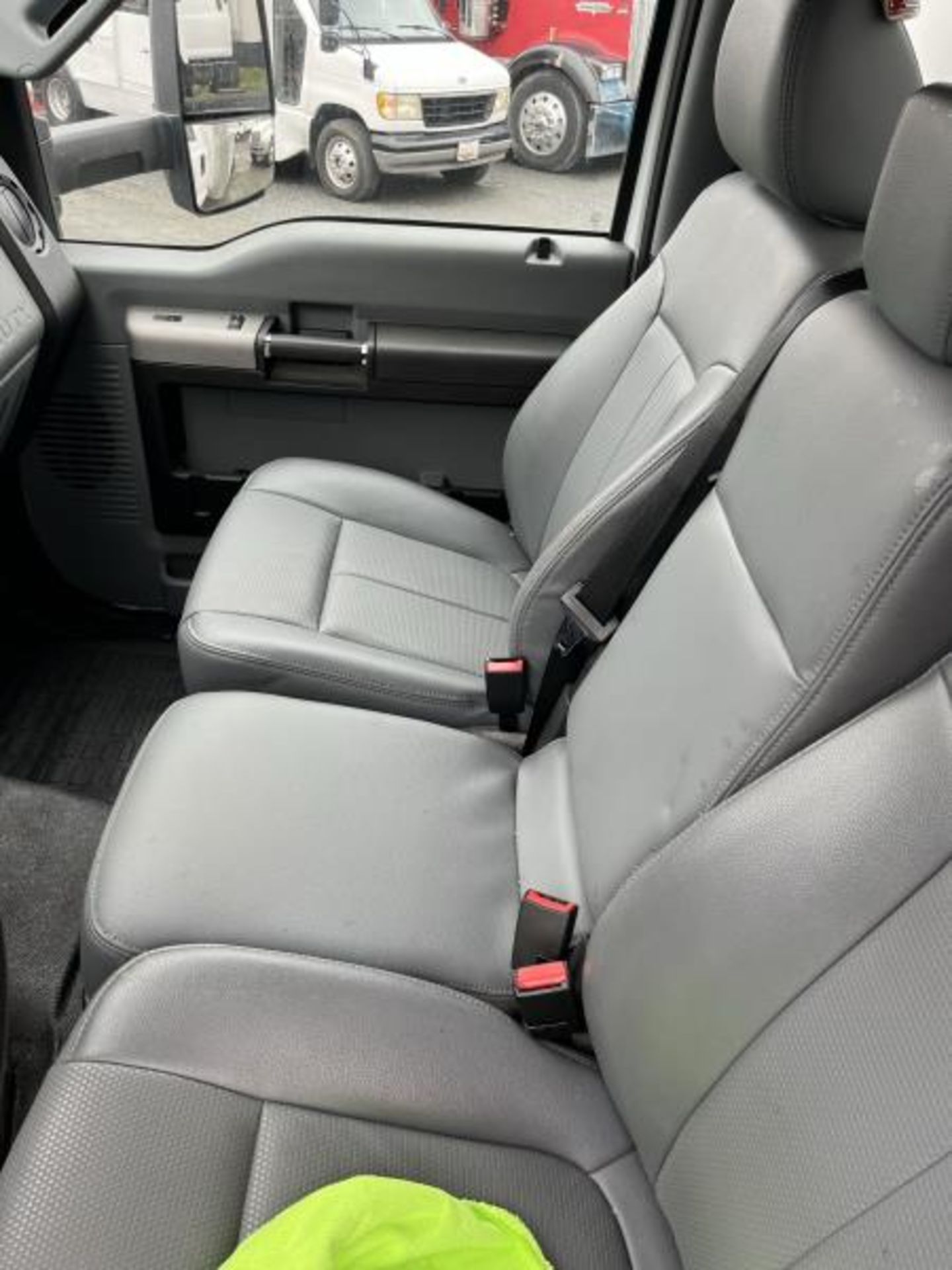 2019 FORD, F650- 24' STRAIGHT BOX - Image 23 of 35