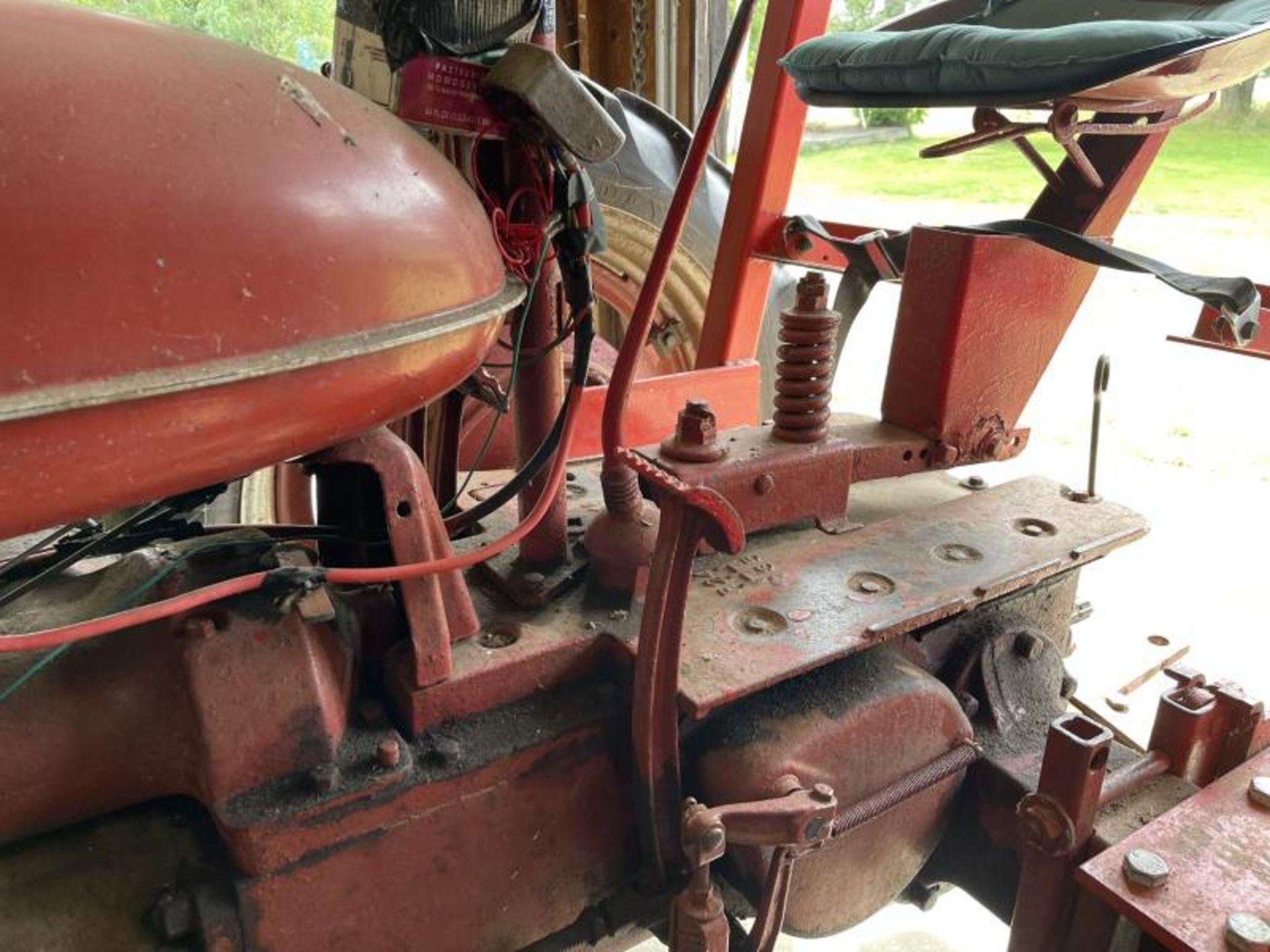 Farmall Tractor Believed To Be 1954, Row-CropFarmall Tractor Believed To Be 1954, Row-Crop - Image 12 of 35