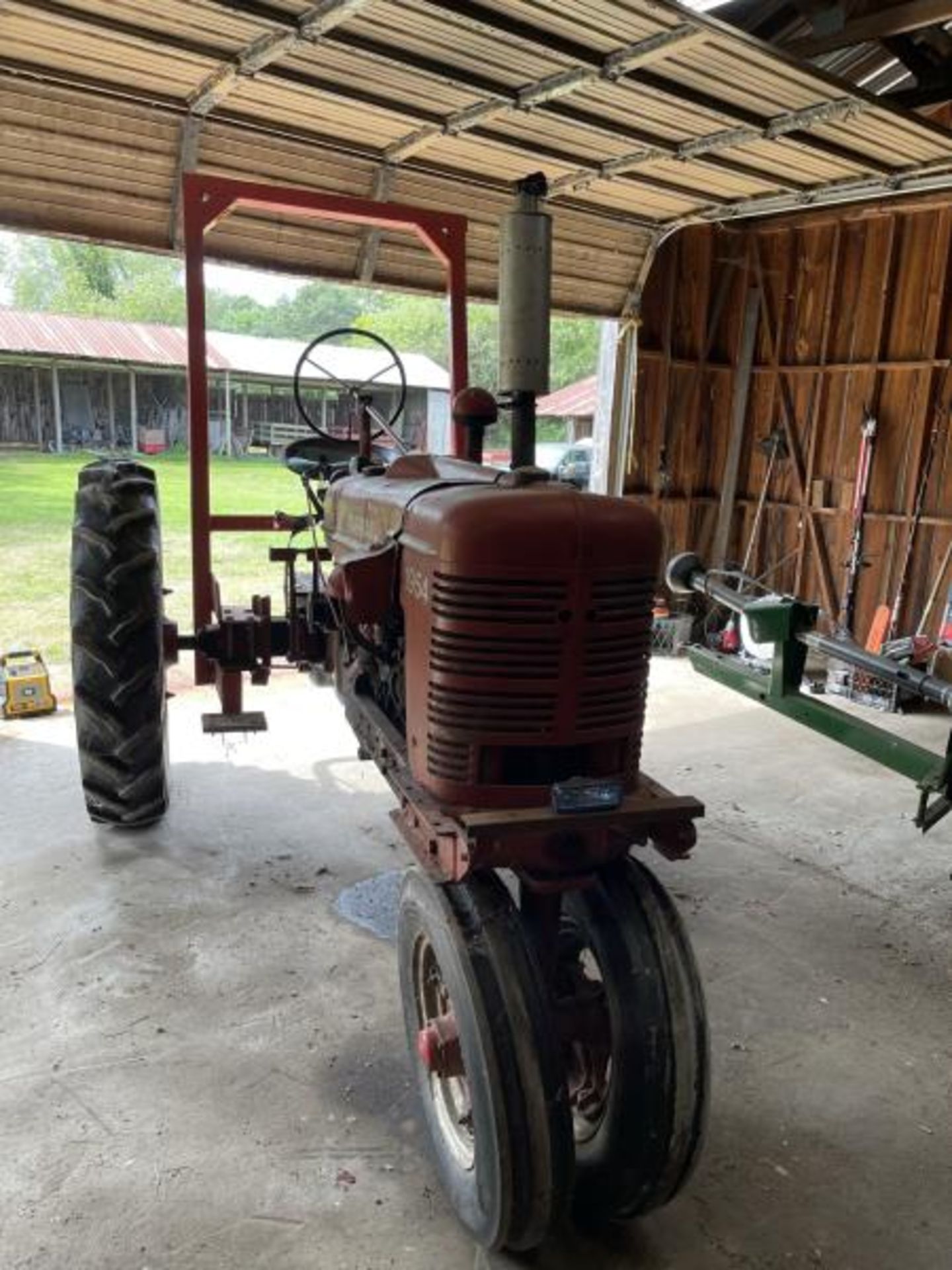 Farmall Tractor Believed To Be 1954, Row-CropFarmall Tractor Believed To Be 1954, Row-Crop - Image 3 of 35