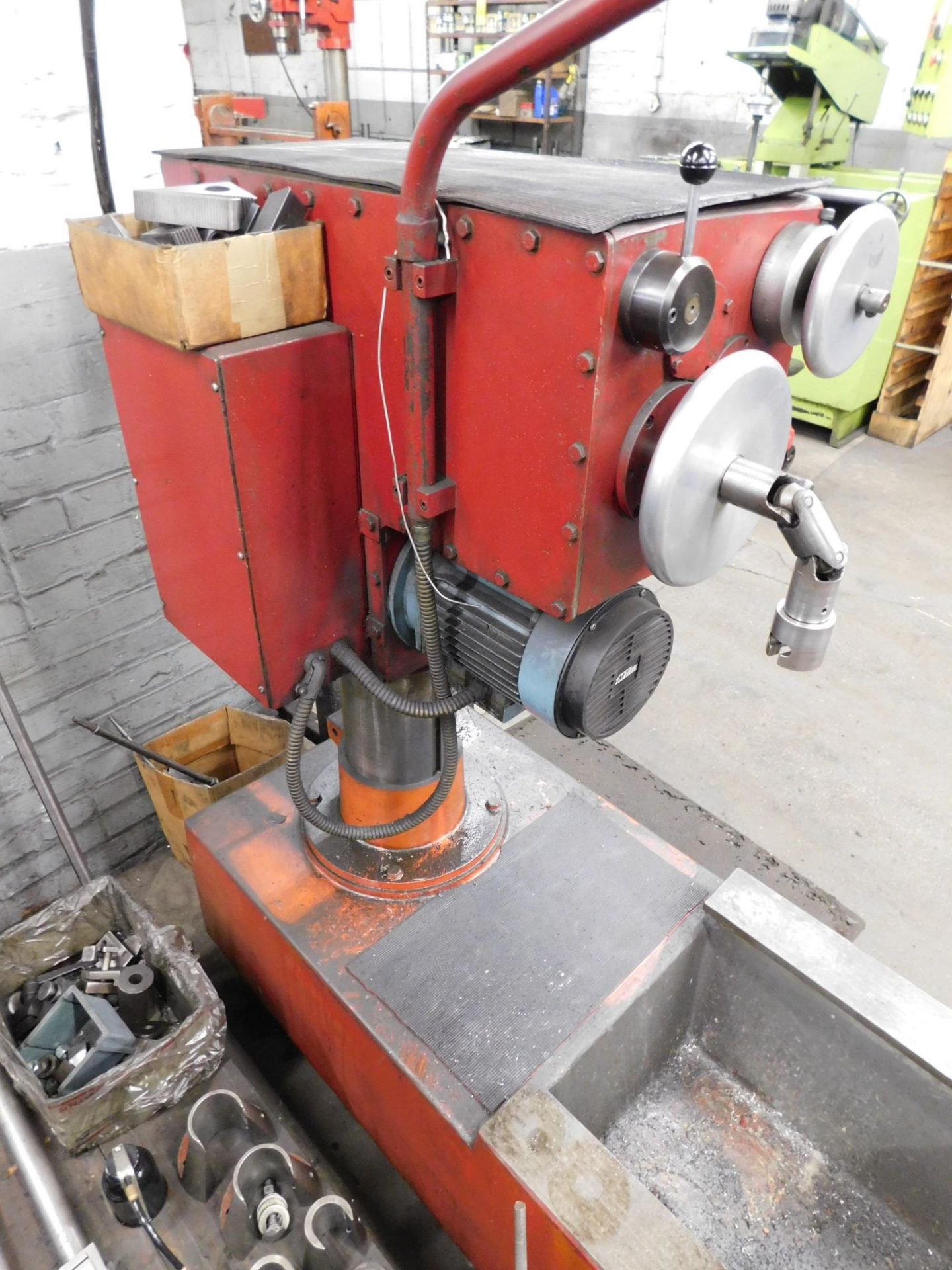 AMC Model L2500 Line Boring Machine, s/n 507, Maximum Block Length 104”, Spindle Speeds 50, 85, 150, - Image 11 of 12